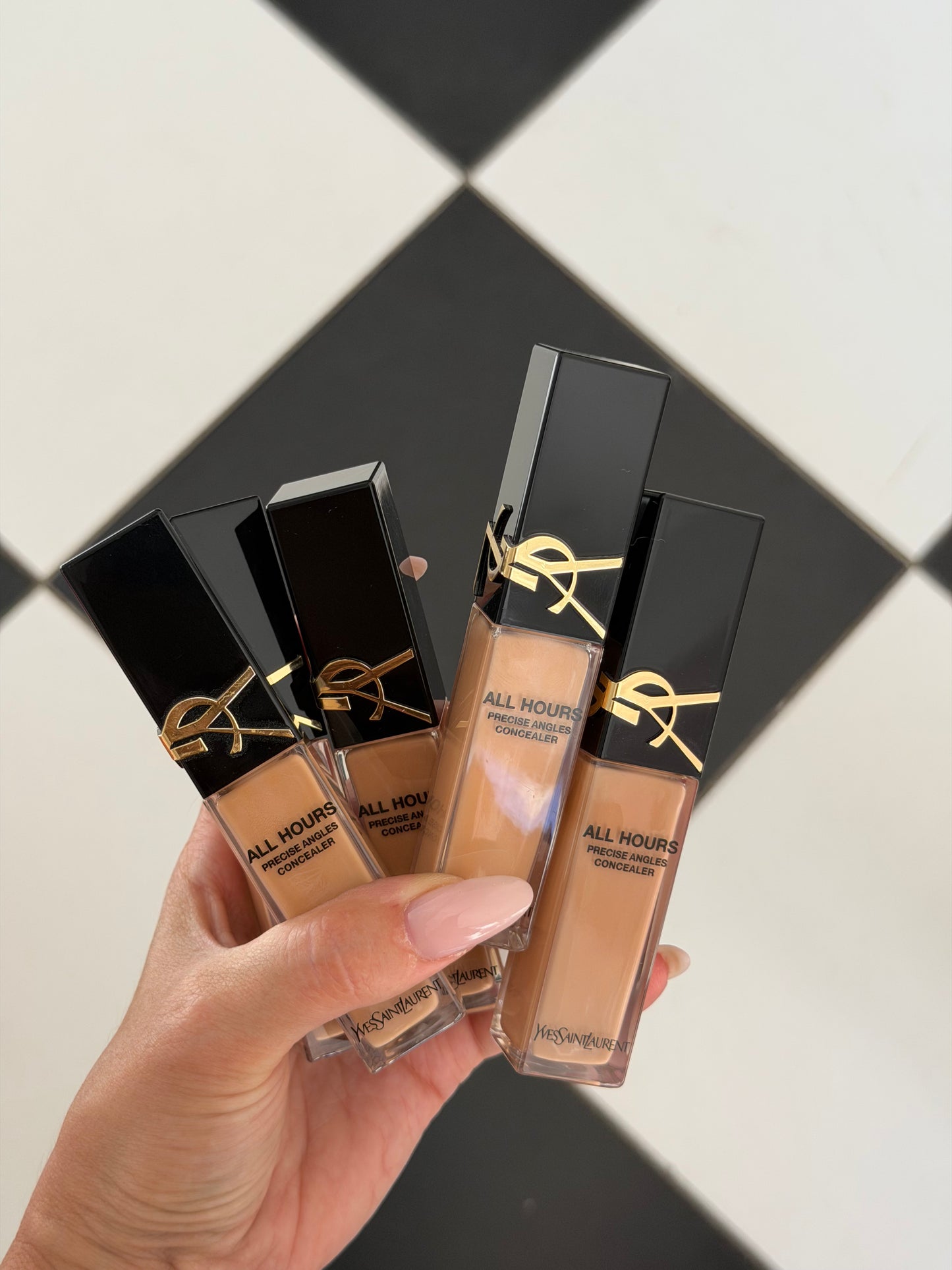 YSL All Hours Precise Angles Luminous Matte Face & Eye Longwear Concealer (MN1)