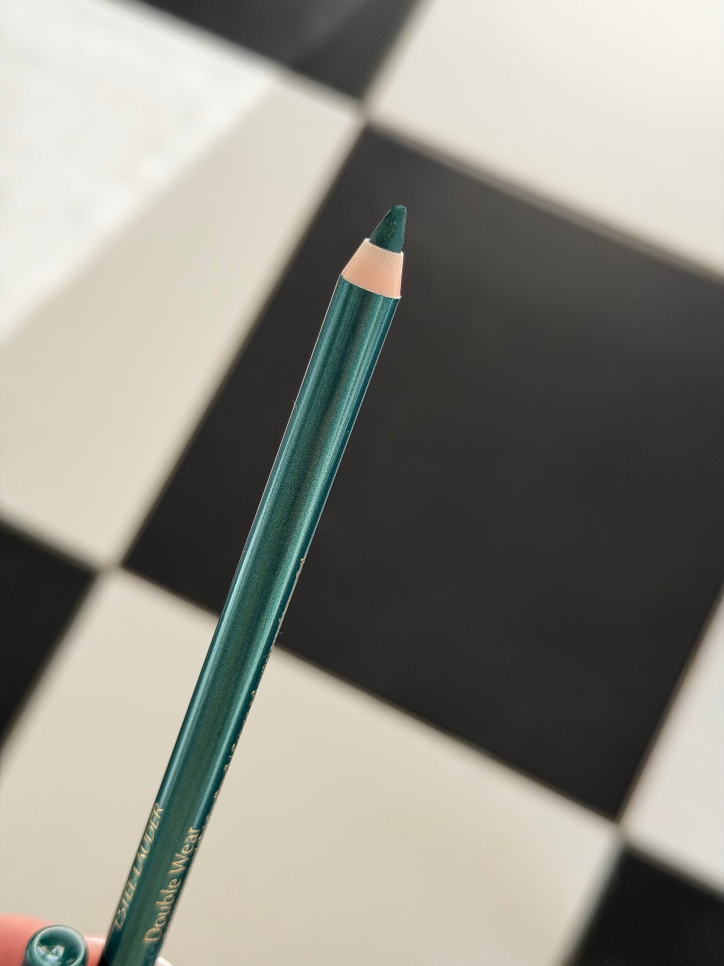 ESTÉE LAUDER Double Wear
24H Waterproof Gel Eye Pencil (08)