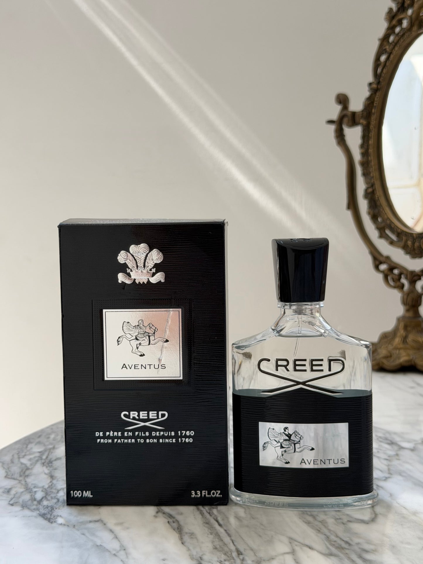 CREED Aventus
Dry Woods, Fresh, Citrus & Fruity