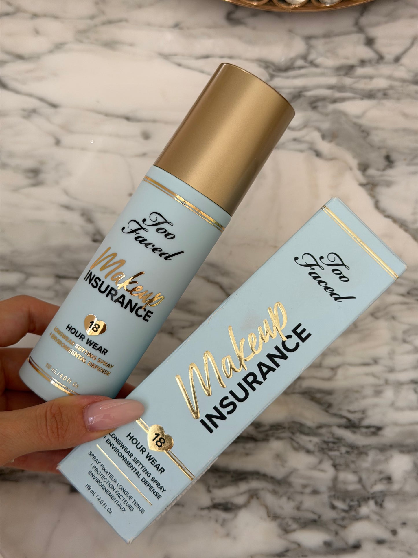 TOO FACED Makeup Insurance Setting Spray
18 Hour Wear + Blue Light Defense