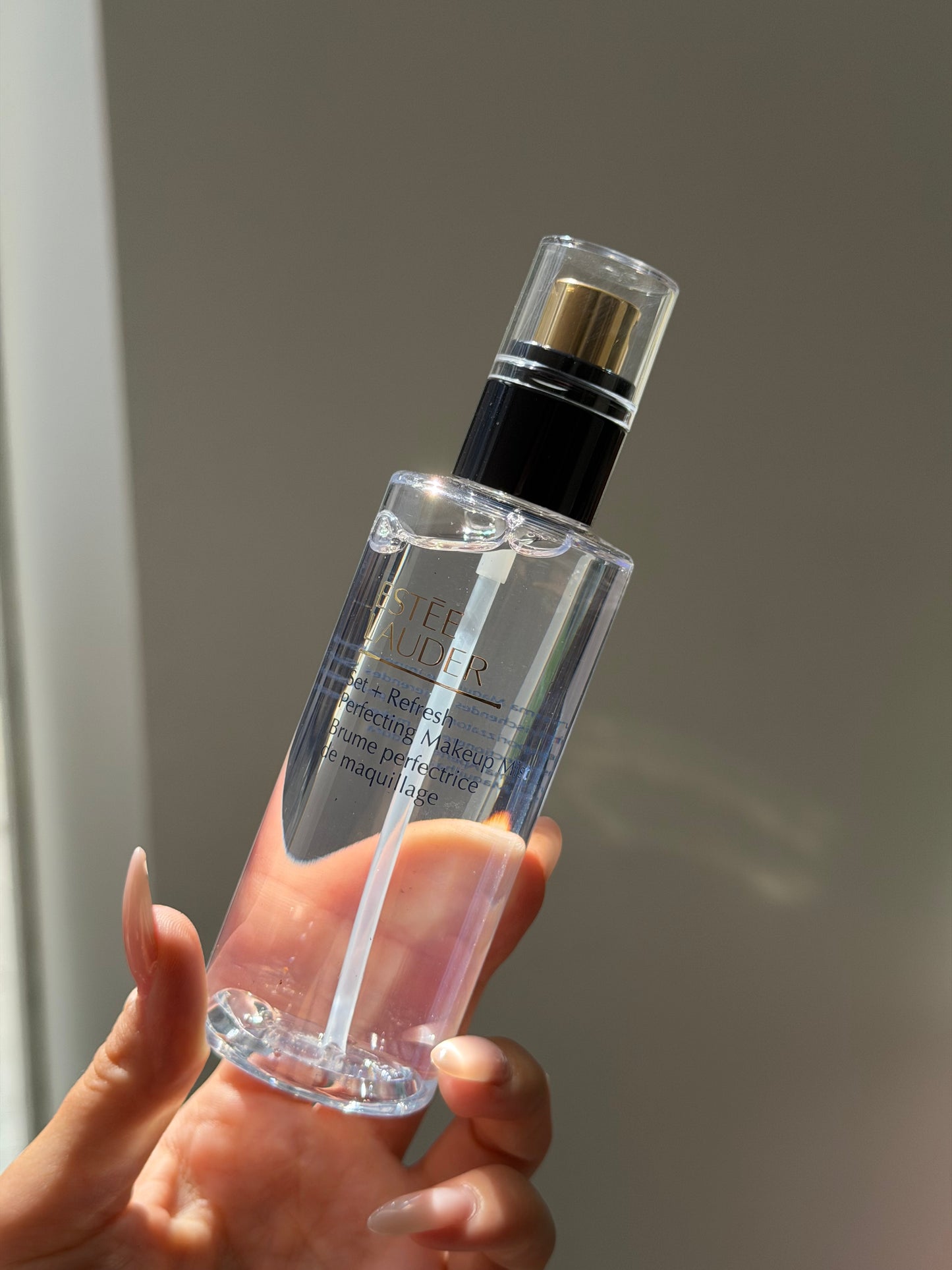 ESTEE LAUDER Set + Refresh Perfecting Makeup Mist Spray