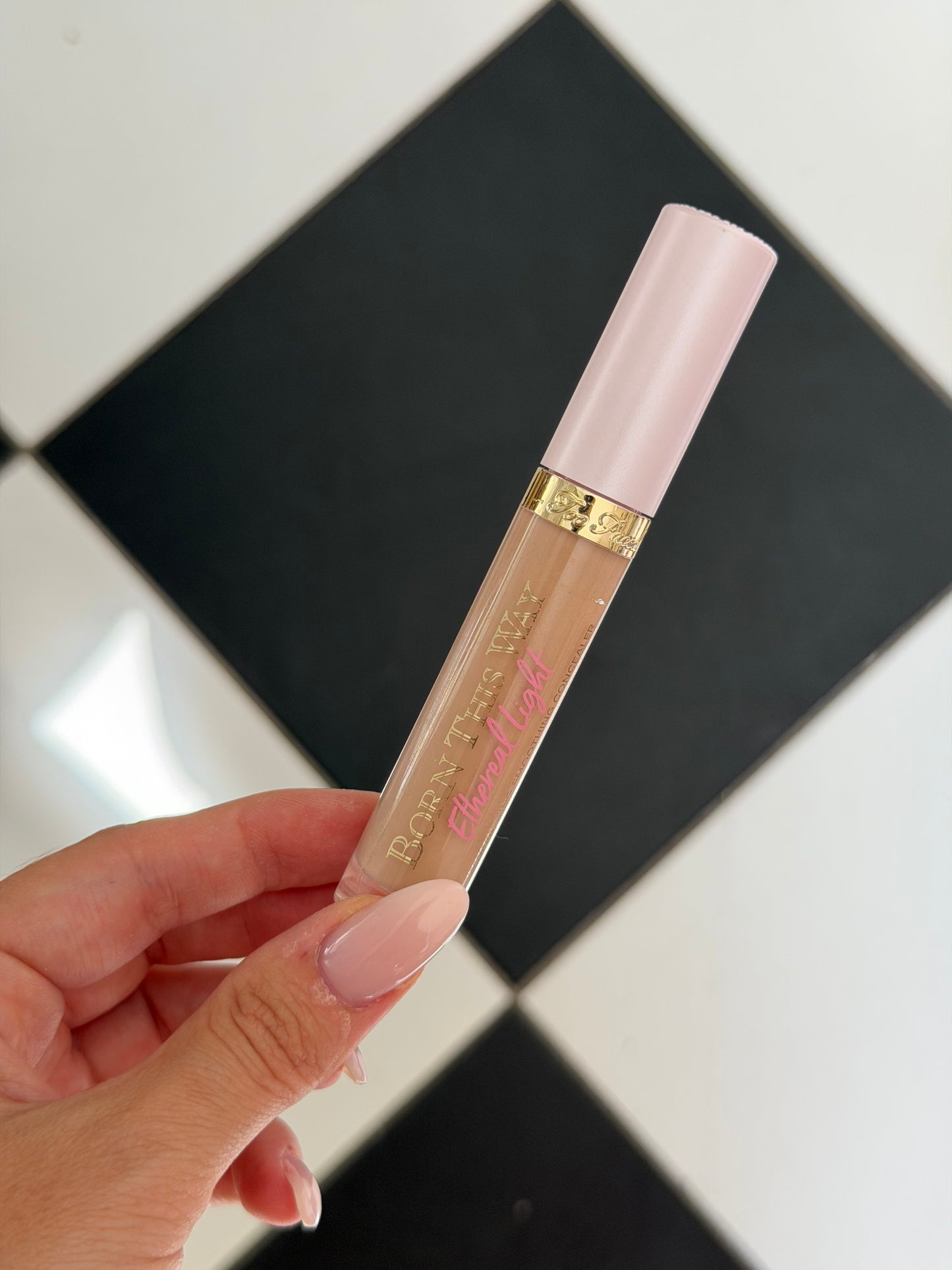 TOO FACED Born This Way Ethereal Light Illuminating Smoothing Concealer (2)
24-Hour Wear, Waterproof
