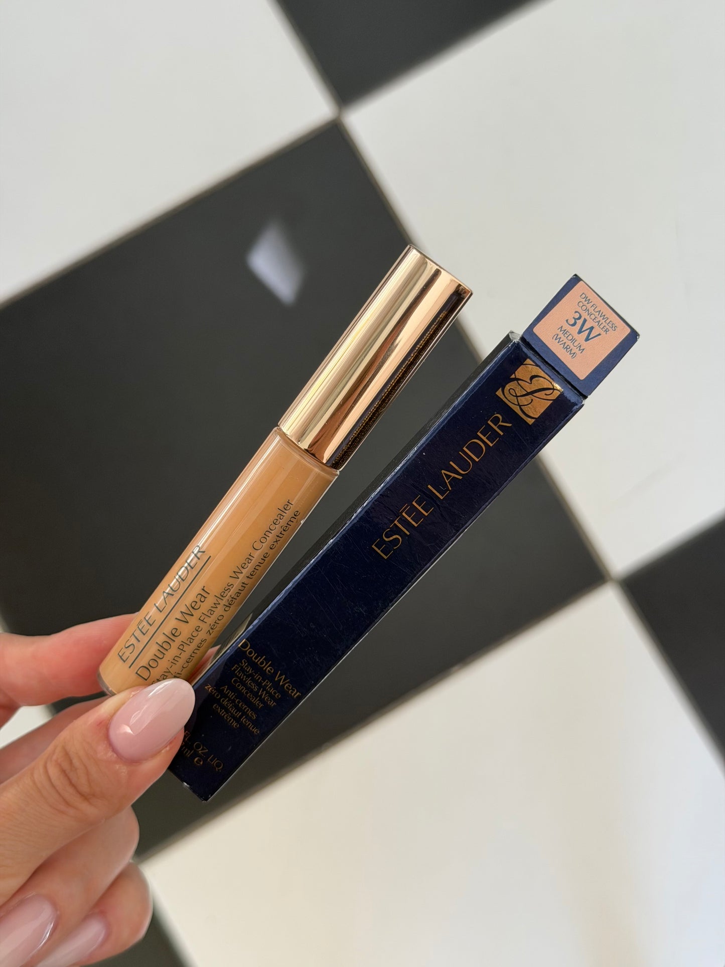 ESTÉE LAUDER Double Wear
Stay-in-Place Flawless Concealer (3W)