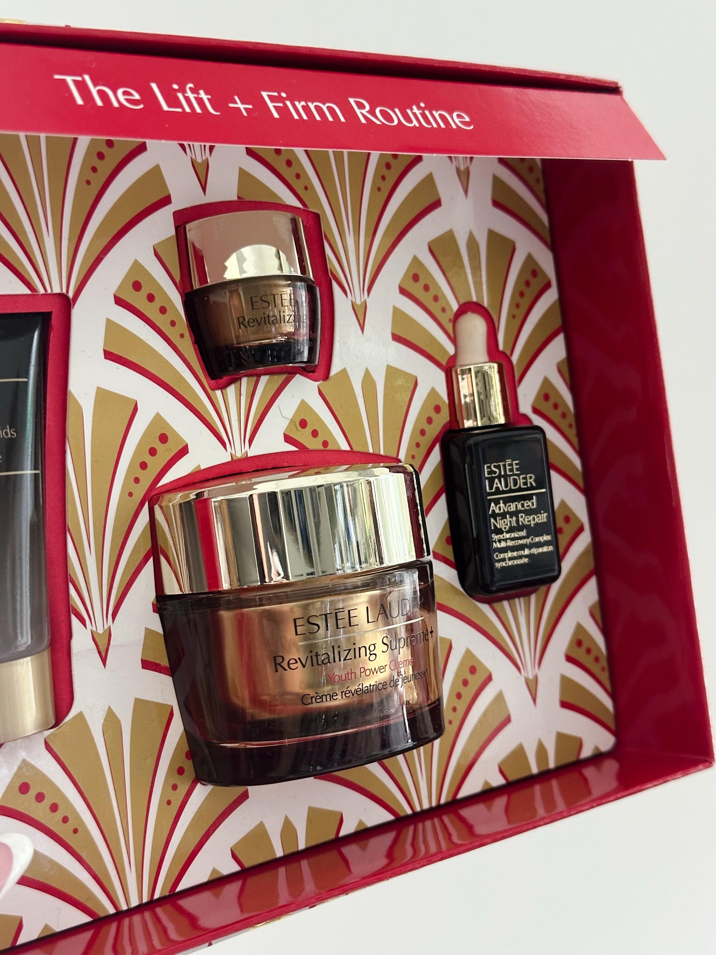 ESTÉE LAUDER
Revitalizing Supreme+ Routine Skincare Gift Set