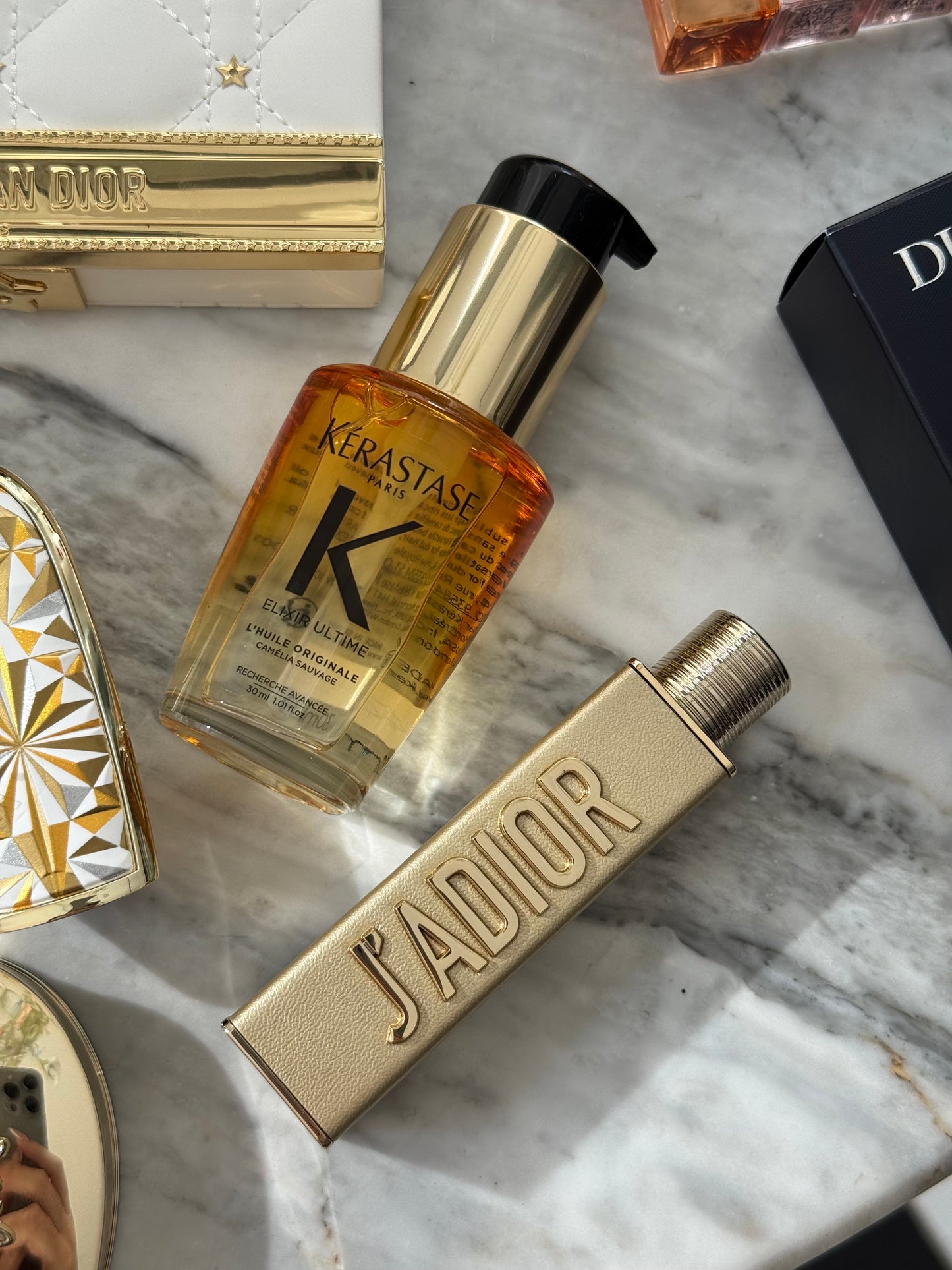 DIOR J’Adior L’Or Parfum Solide - Essence De Parfum
Alcohol-Free Fragrance Stick - Intense, Solar Floral Notes
