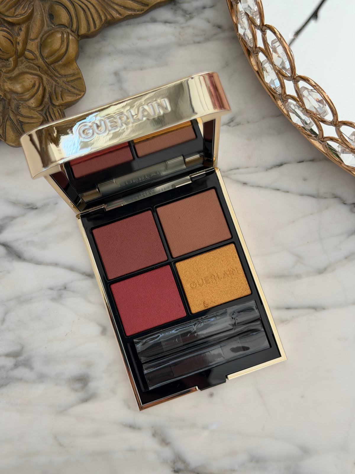 GUERLAIN Ombres G
Eyeshadow Quad
Multi-Effect, High Color & Long Wear (214)