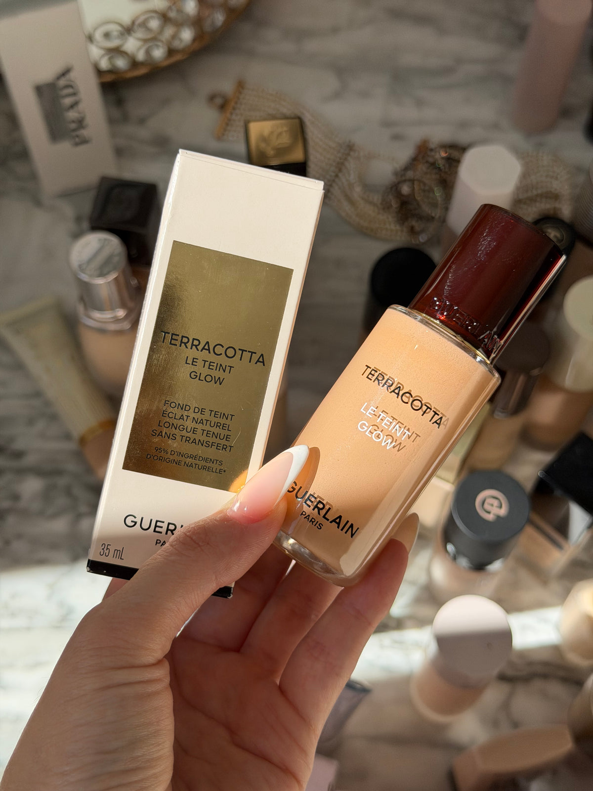 GUERLAIN Terracotta Le Teint Glow (3N)
Healthy Glow Foundation Longwear No-Transfer