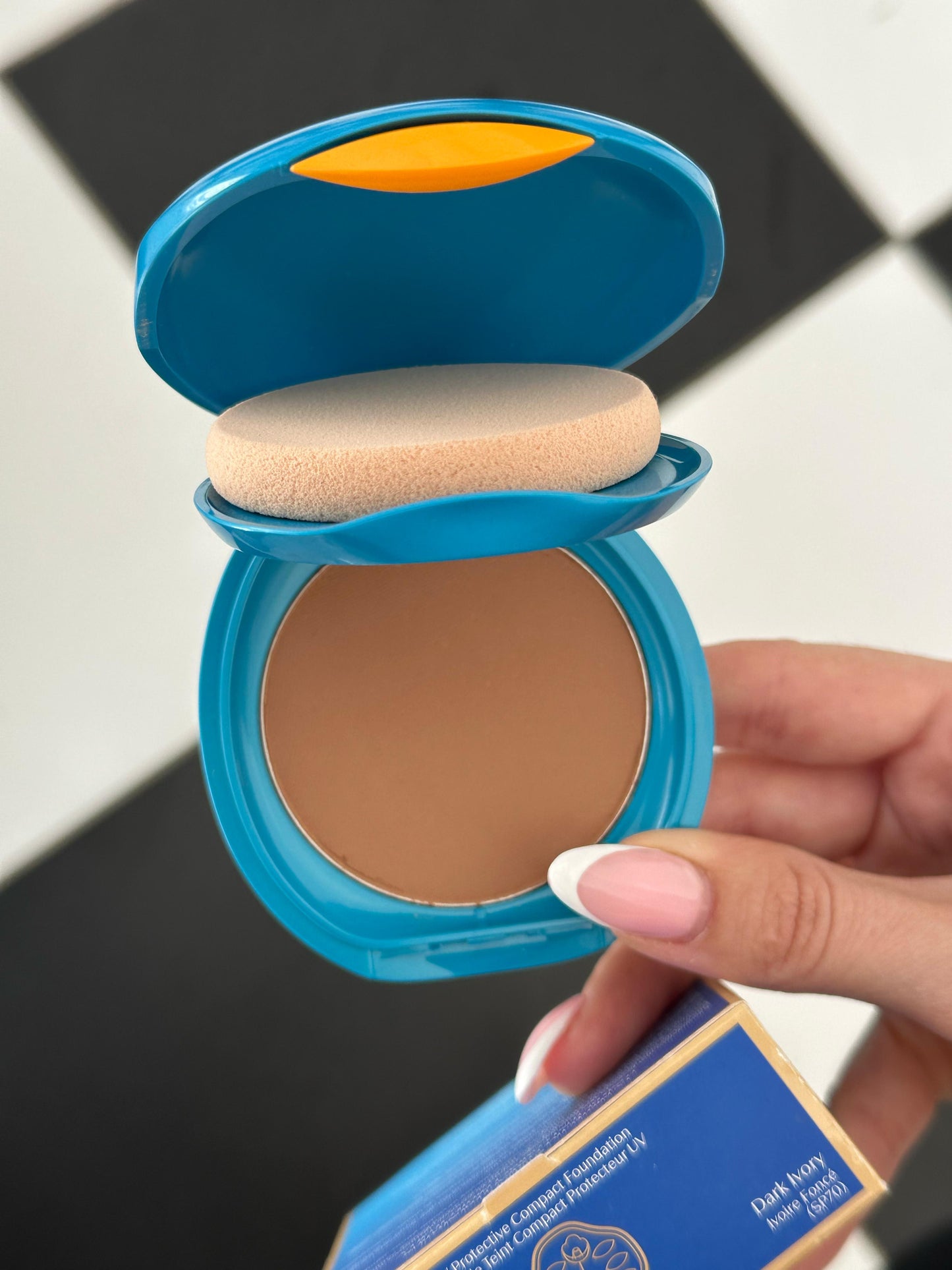 SHISEIDO UV Protective Compact Foundation SPF30 - Dark Ivory