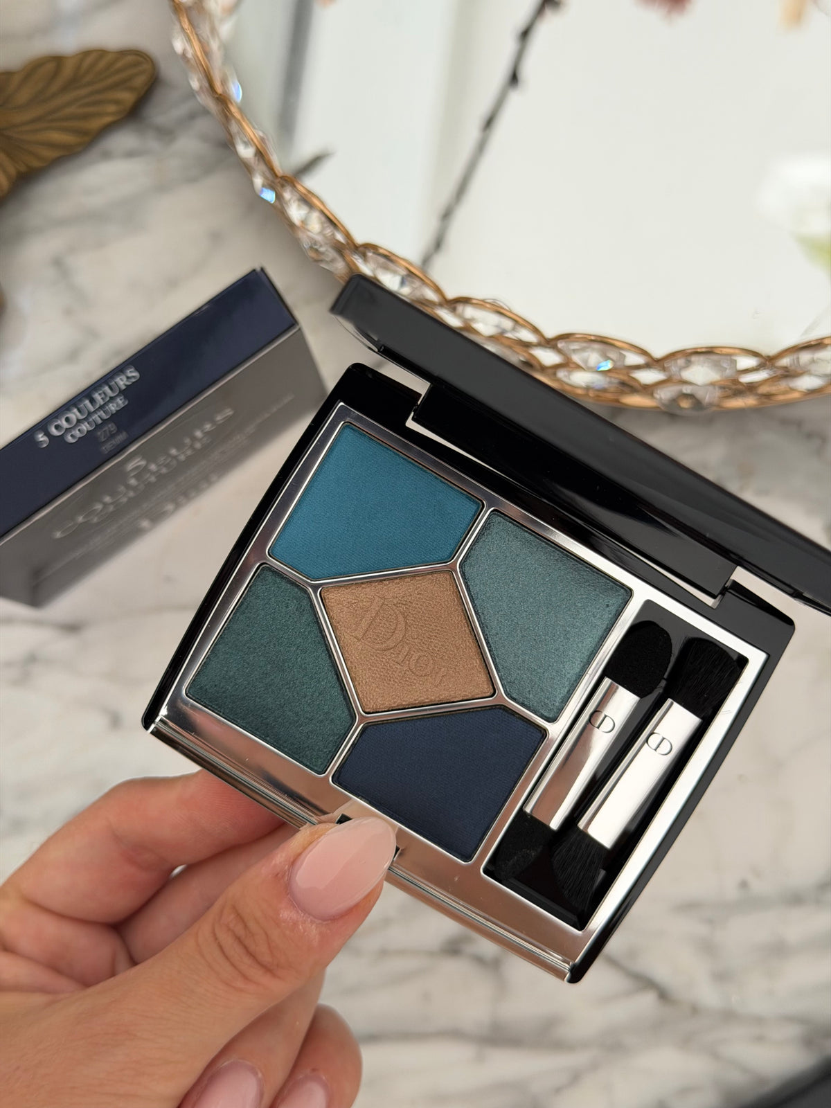 DIOR Diorshow 5 Couleurs
Eye Palette - 5 Eyeshadows - High Color and Long Wear (279)