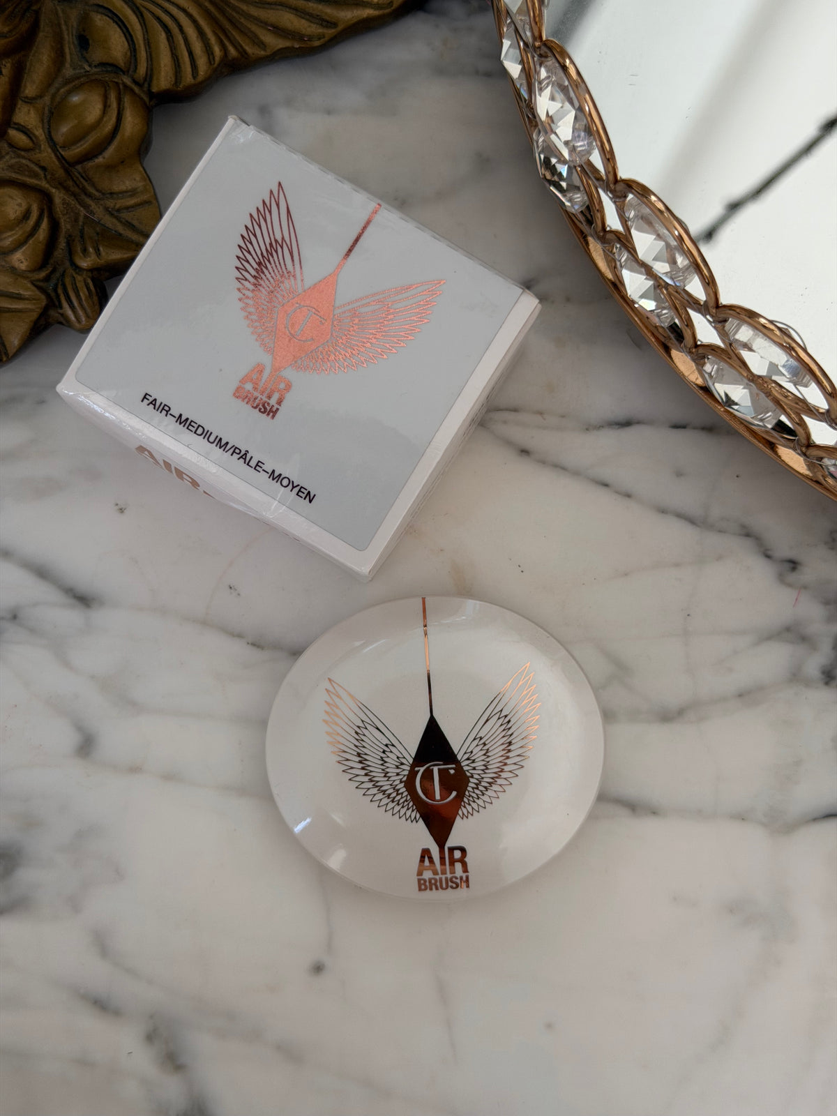 CHARLOTTE TILBURY Airbrush Brightening Flawless Finish Powder - Fair-Medium