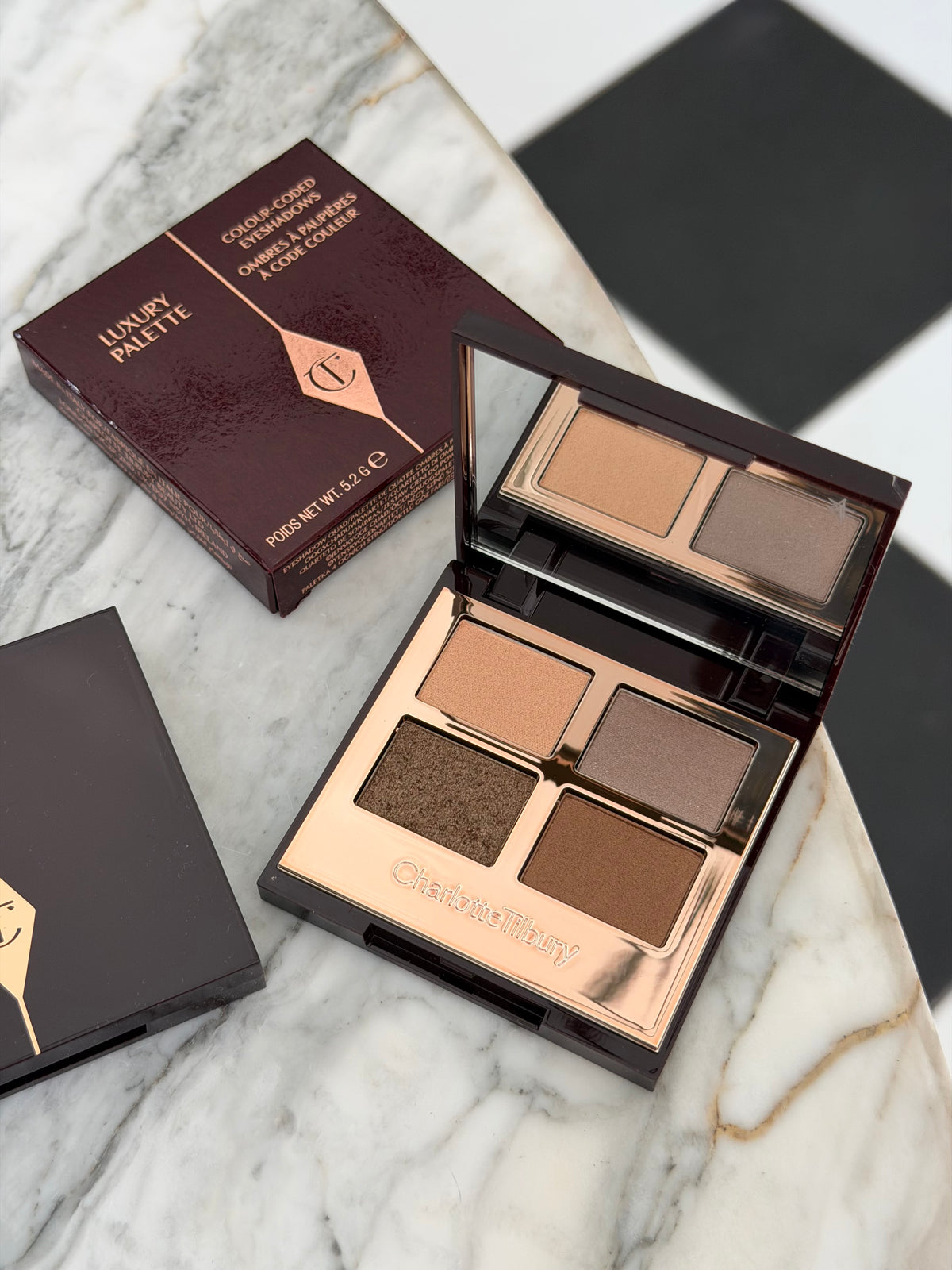 CHARLOTTE TILBURY Luxury Palette -
The Golden Goddess