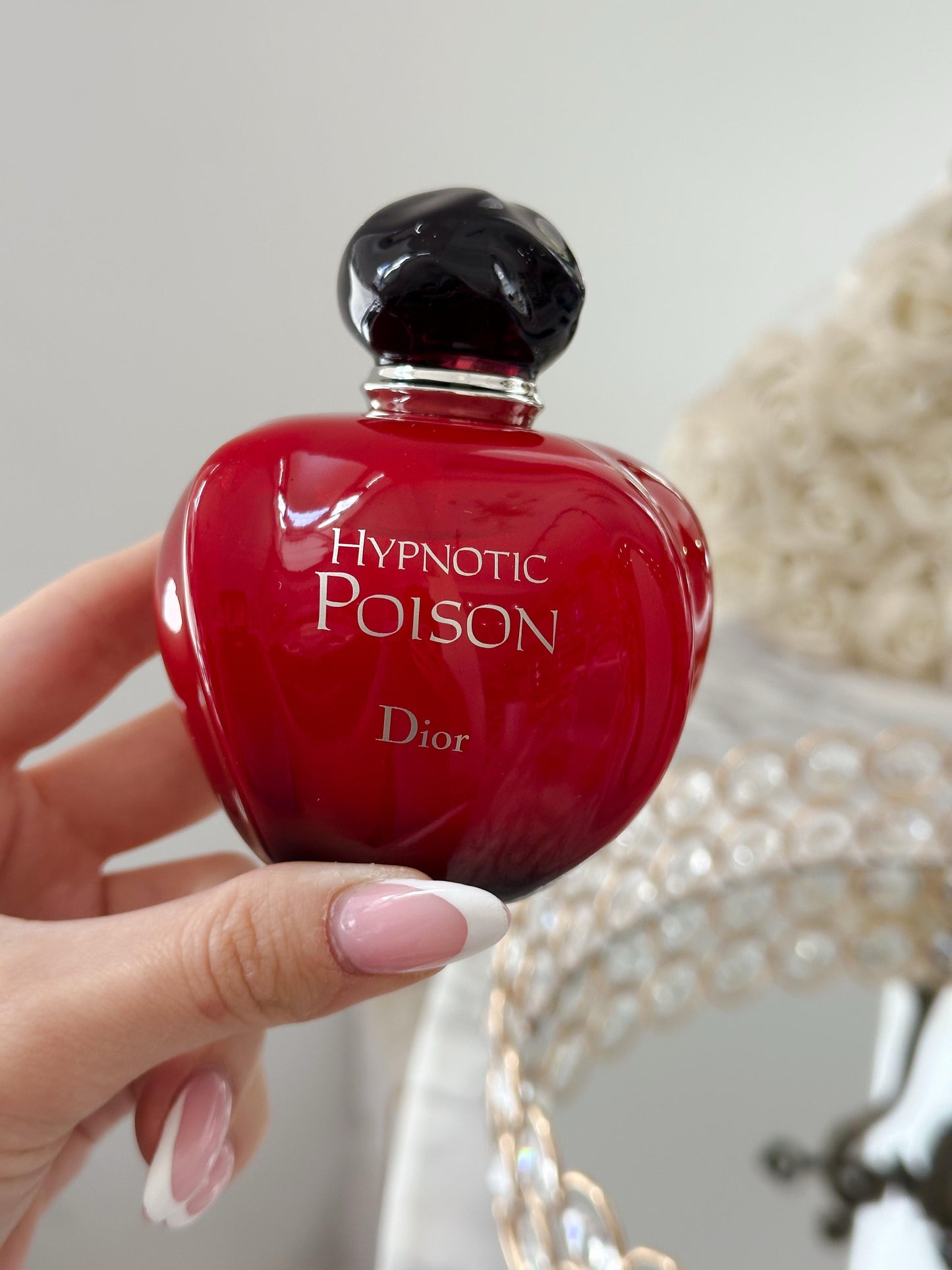 DIOR Hypnotic Poison Eau de Toilette 100ml
Ambery and Vanilla Notes