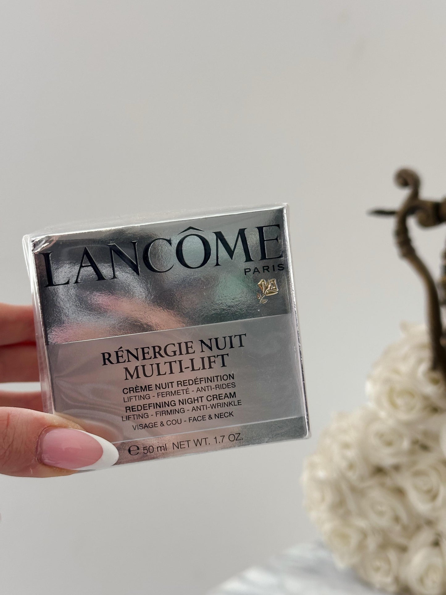 LANCÔME Rénergie Nuit Multi-Lift
Redefining Night Face & Neck Cream