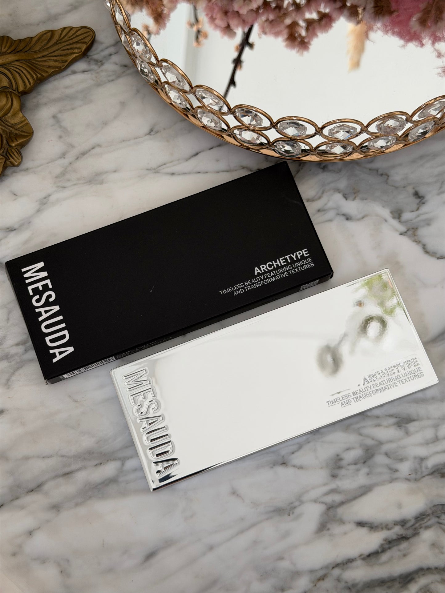 MESAUDA Archetype Eyeshadow (102) - Timeless Beauty Featuring Unique And Transformative Textures