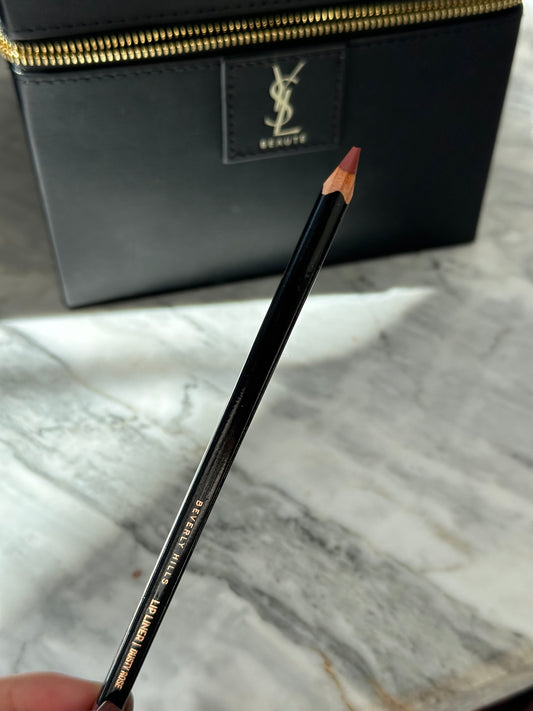 ANASTASIA BEVERLY HILLS
Lip Liner - Dusty Rose
A Full-Pigment Lip pencil For Shaping And Contouring Lips With Precision