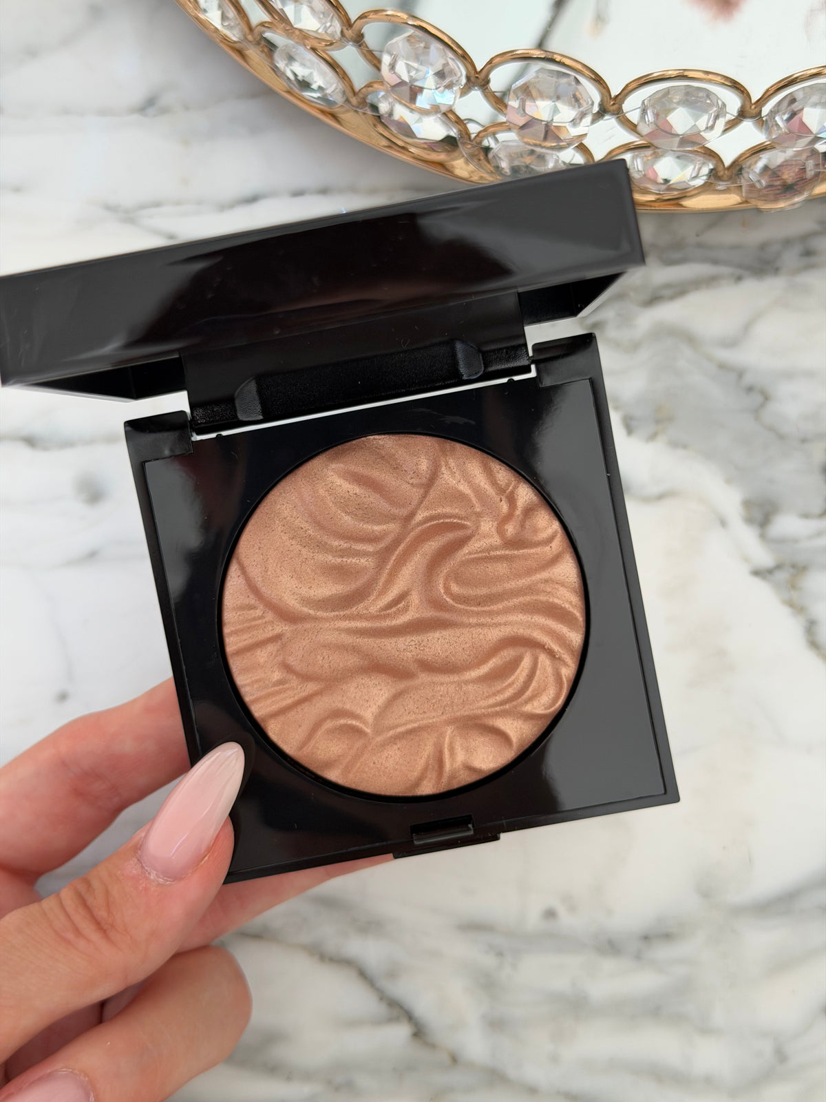 LAURA MERCIER Face Illuminator Highlighting Powder