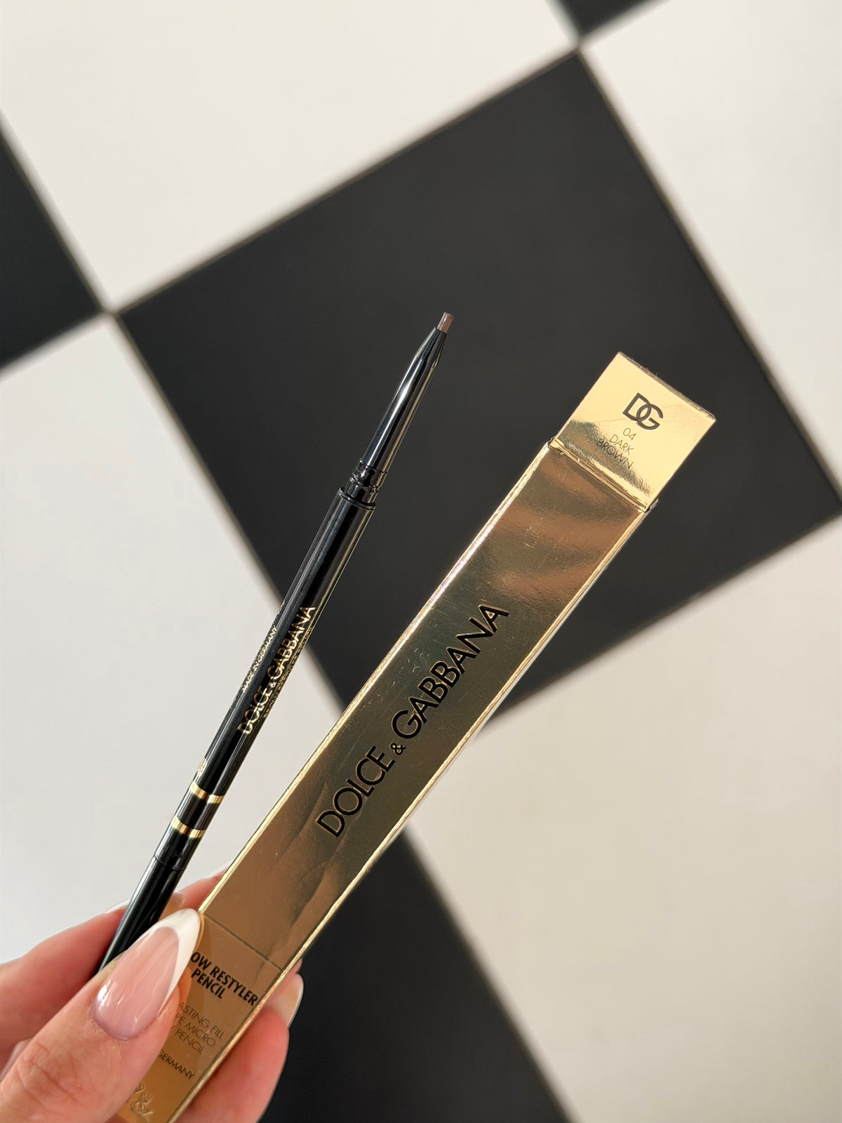 DOLCE&GABBANA Brow Restyler Pencil (04)
16H Lasting Fill & Shape Micro Brow Pencil