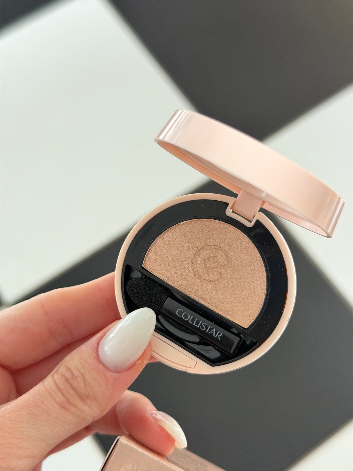COLLISTAR
Impeccabile Compact Eye Shadow (210)