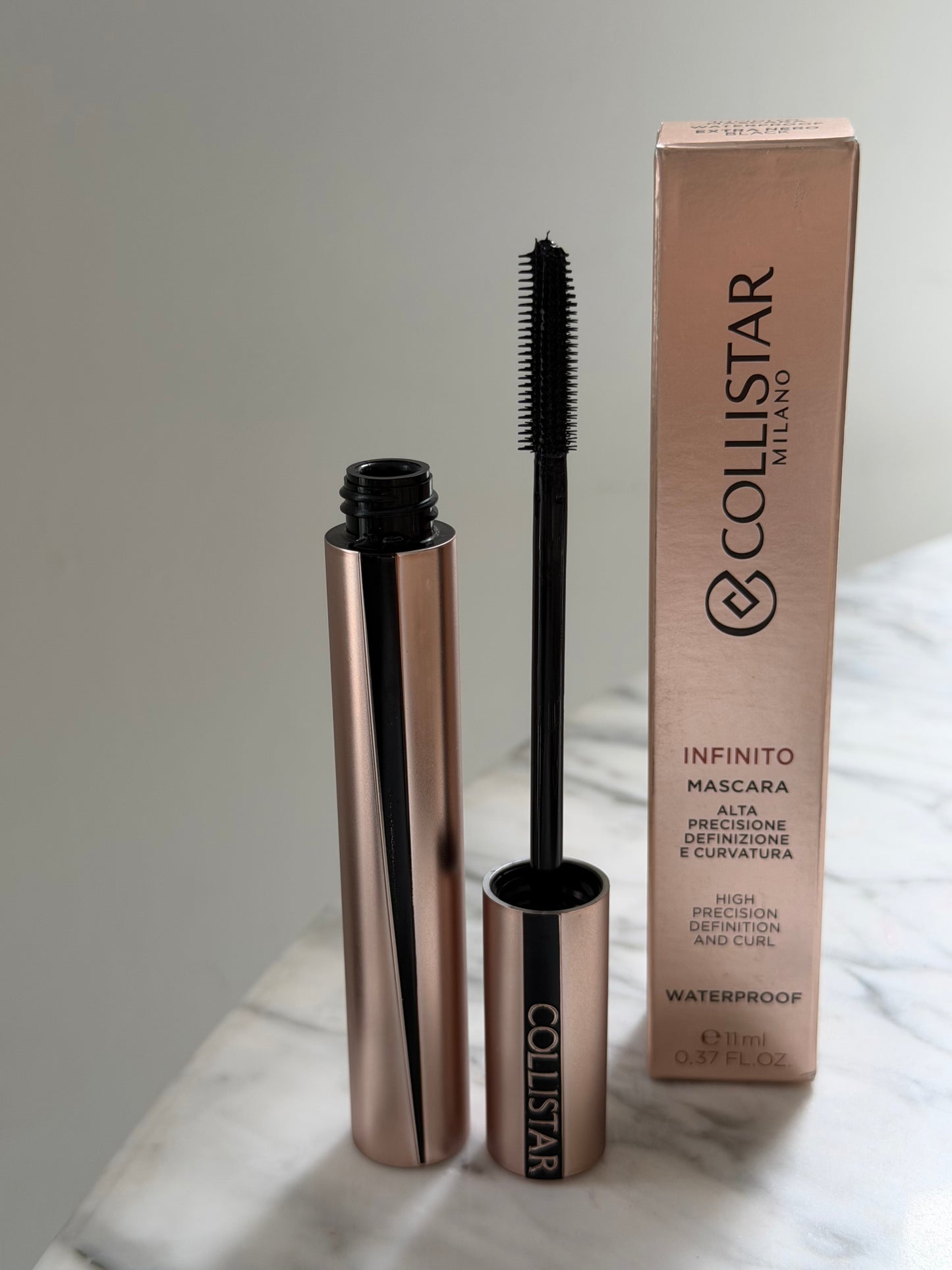 COLLISTAR Infinito Mascara Waterproof
Extreme Length, Definition Lifting Effect