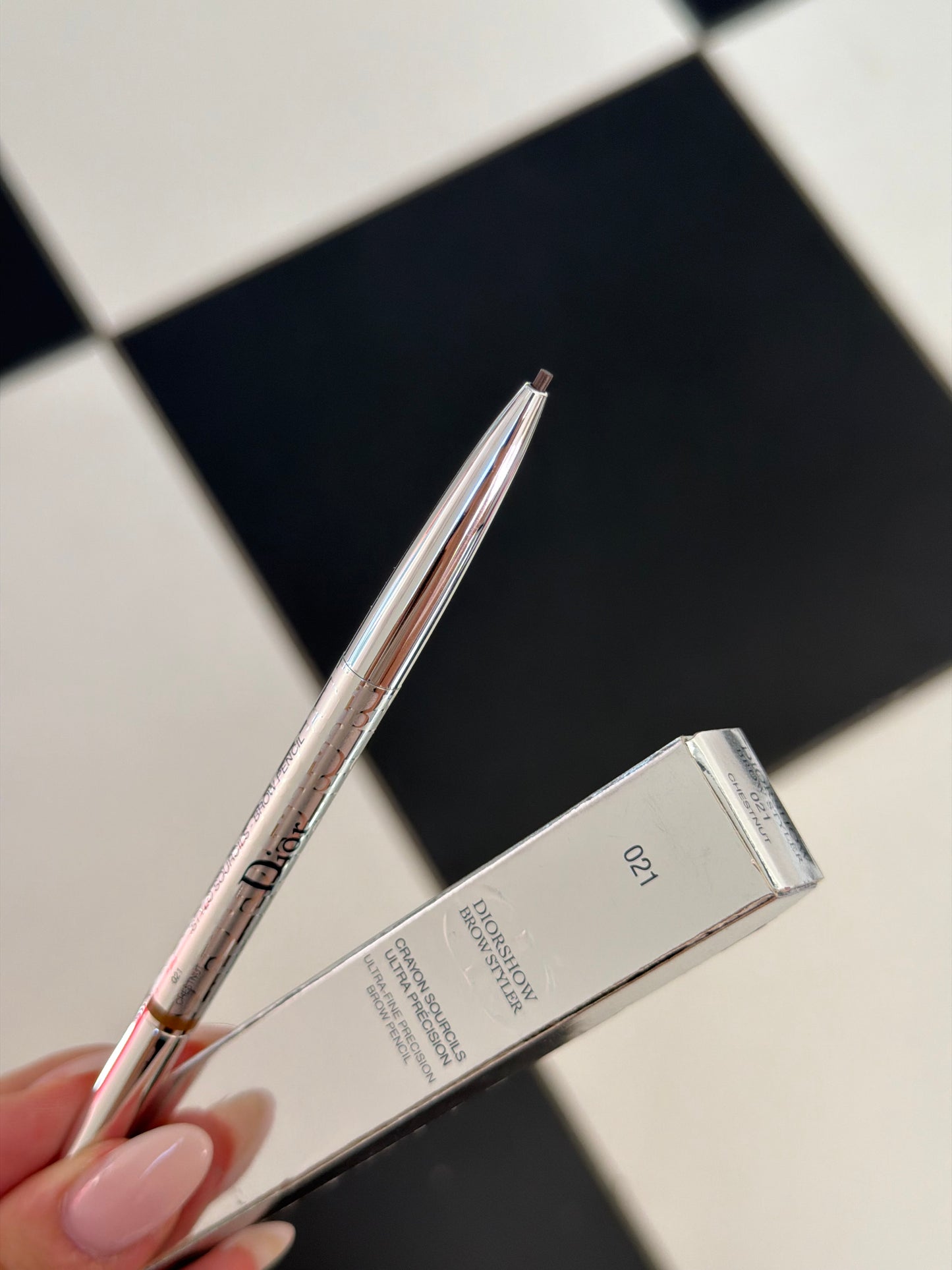 DIOR Diorshow Brow Styler (021)
Ultra-Fine Precision Brow Pencil