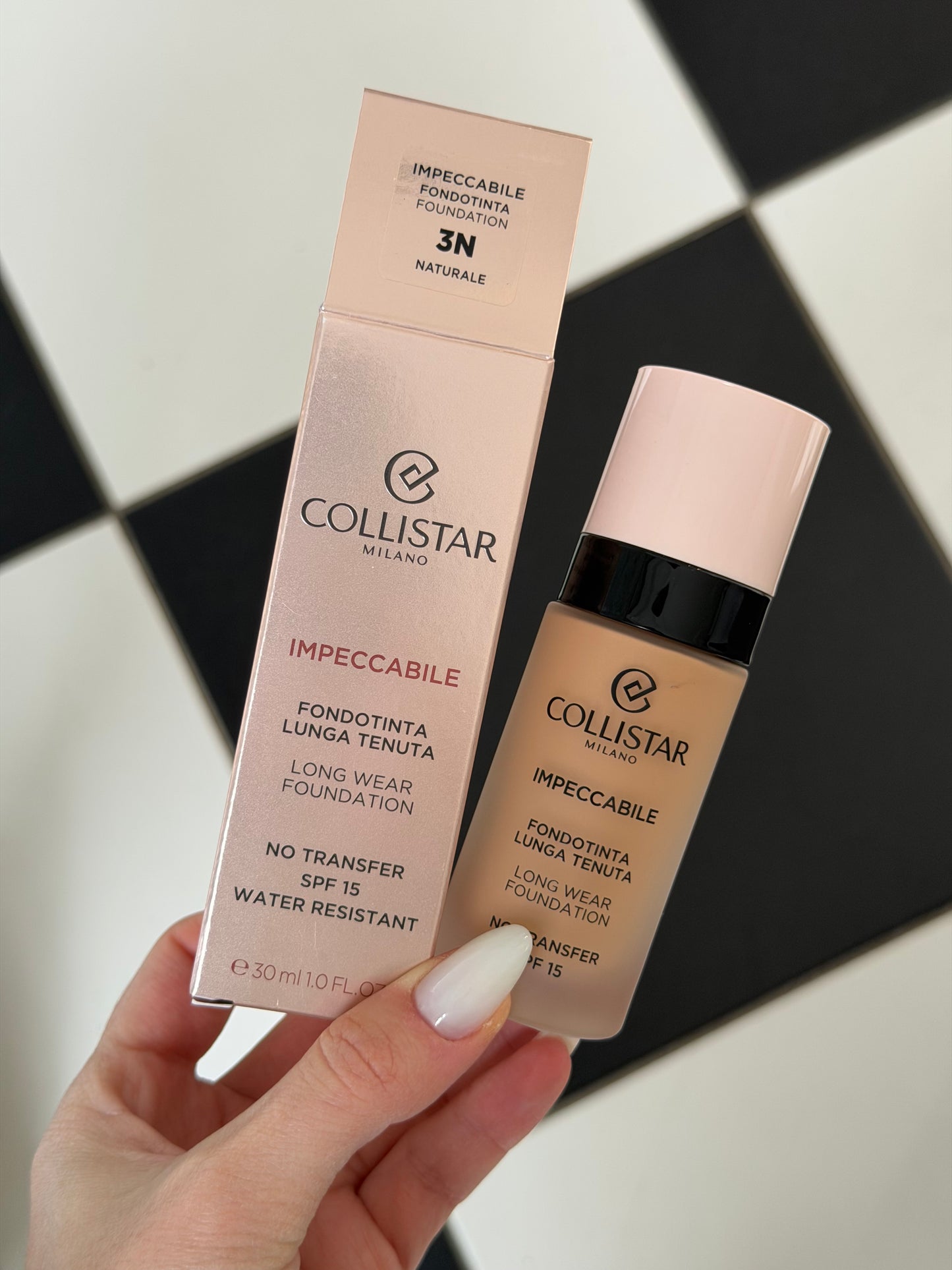 COLLISTAR
Impeccabile (3N) Long Wear Foundation
No Transfer - SPF15