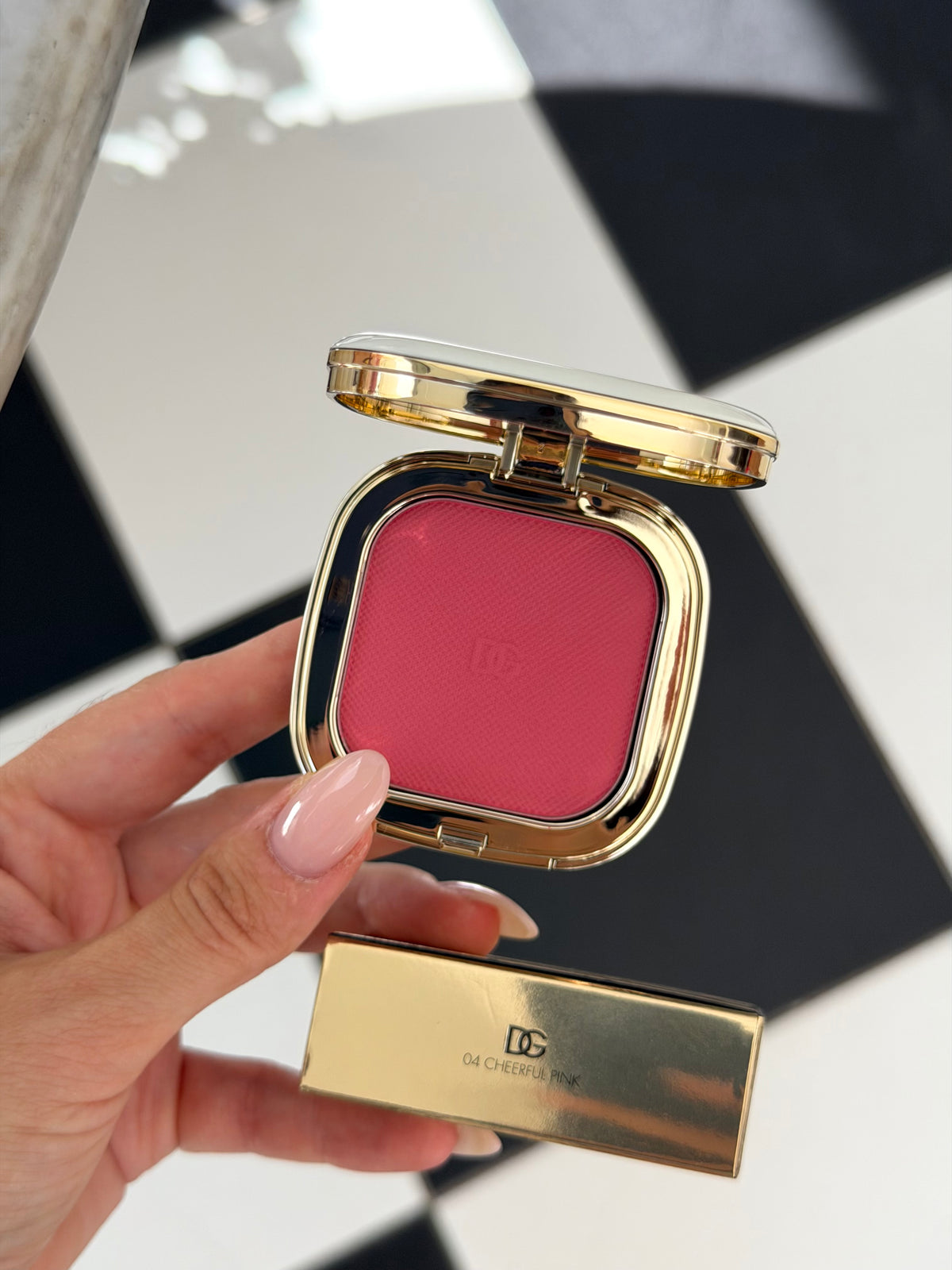 DOLCE&GABBANA
Cheek&Eyes Match - Lasting Blush & Eyshadow Powder (04)