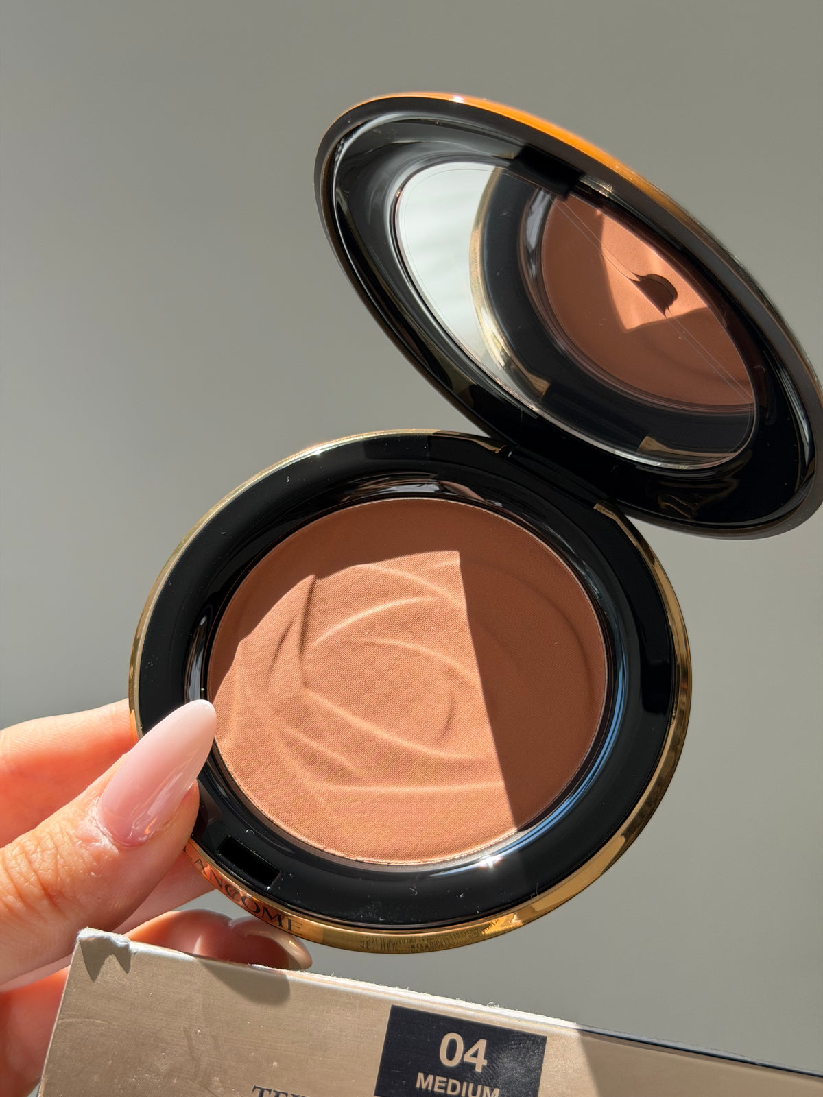 LANCOME Teint Idole Ultra Wear C.E Skin Transforming Bronzer (04)