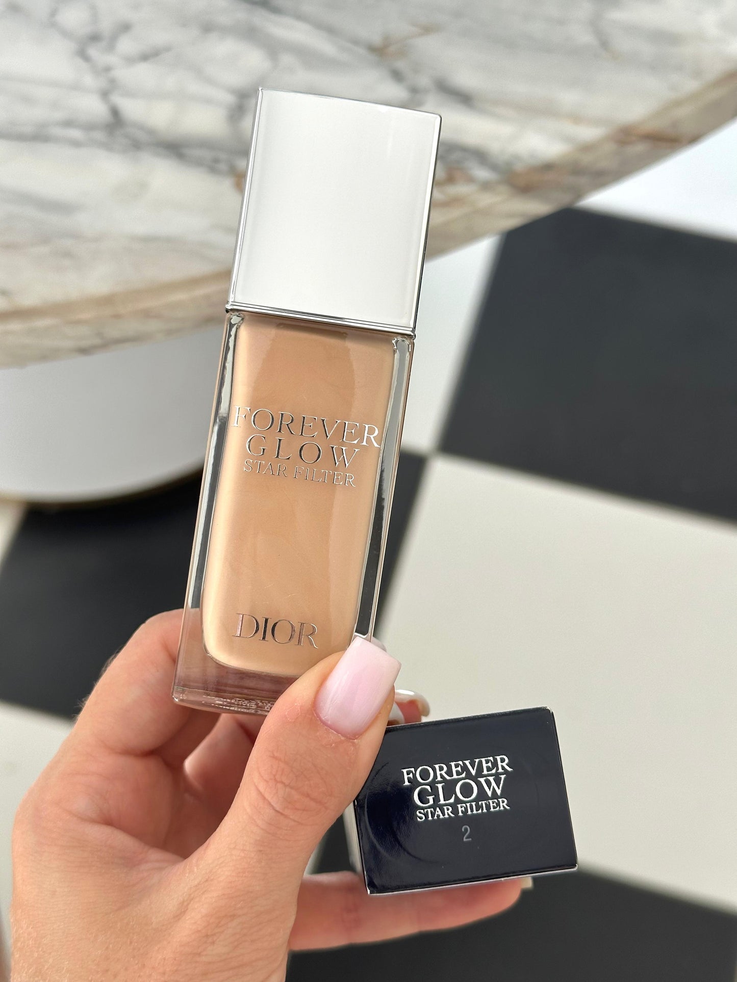 DIOR Forever Glow Star Filter
Complexion Sublimating Fluid - Liquid Highlighting Concentrate - Multi-Use