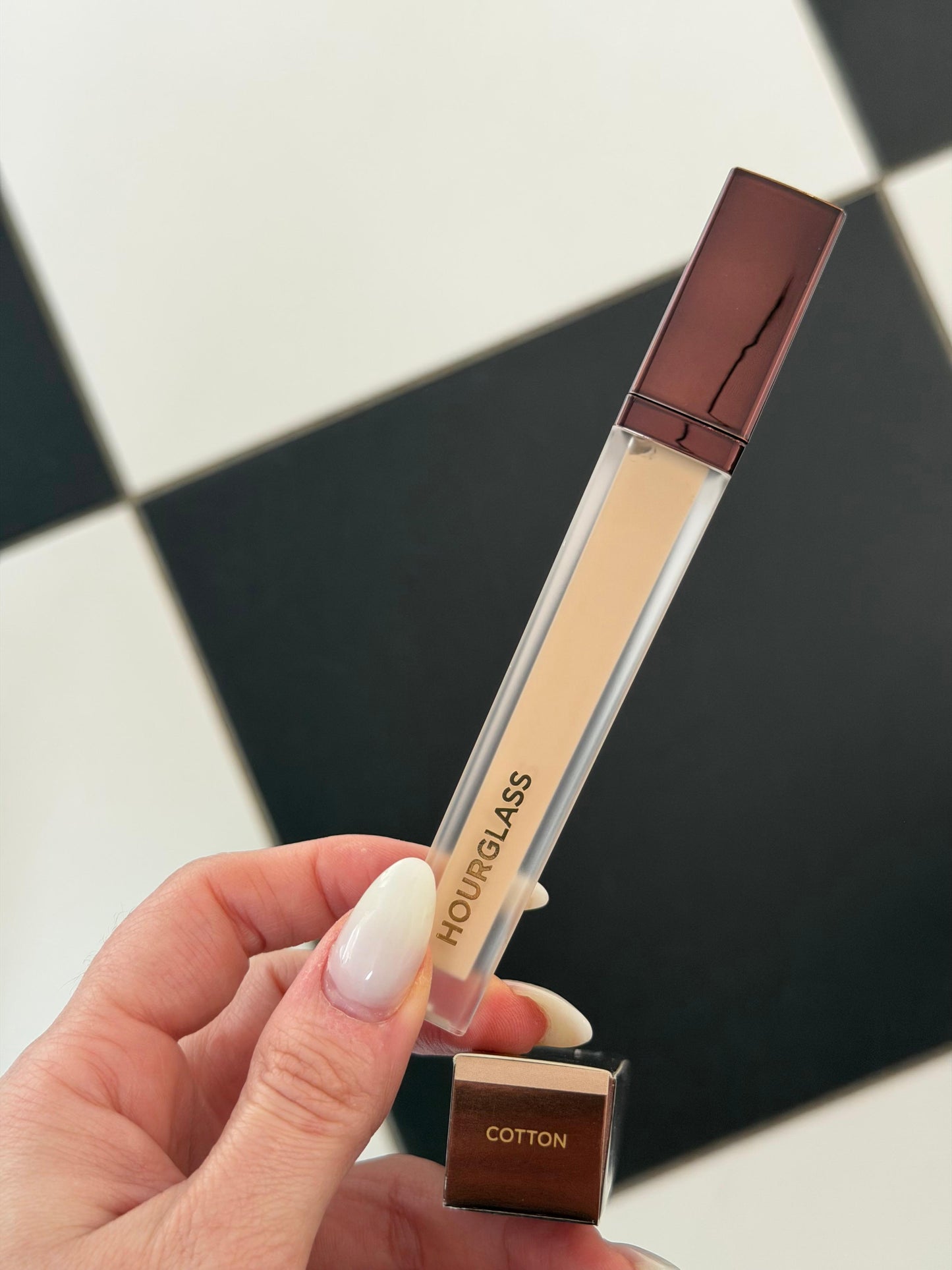 HOURGLASS Vanish™ Airbrush Concealer - Cotton