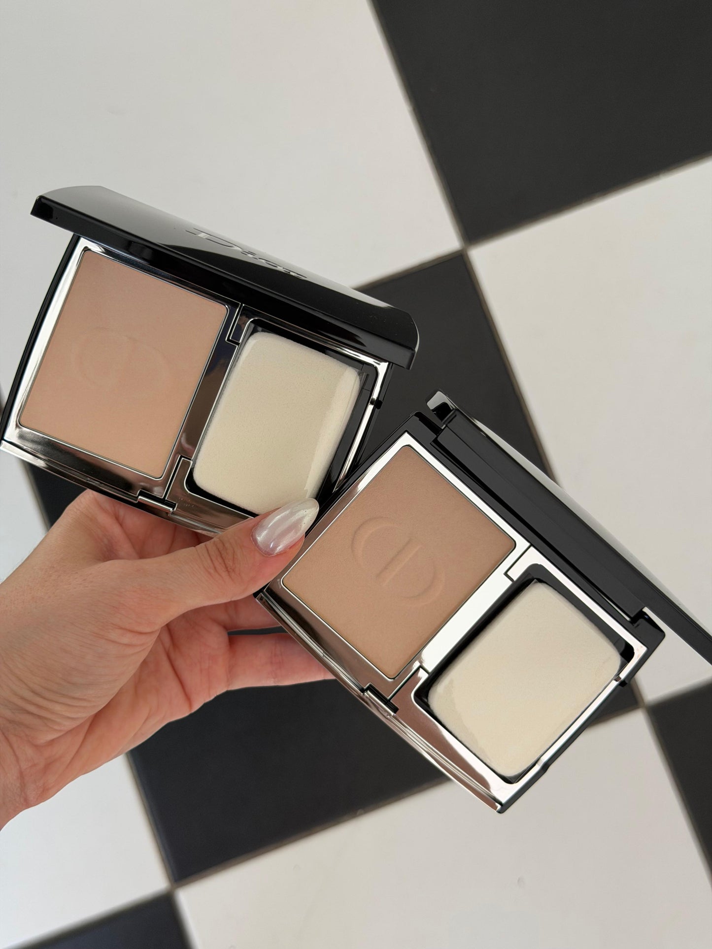 DIOR Forever Natural Velvet
Compact Foundation (3N)