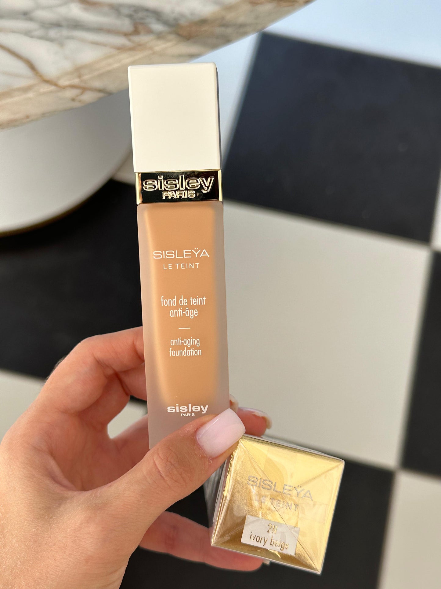 SISLEY Sisleÿa Le Teint Anti-Aging Foundation - Smoothing, Plumping, Radiance