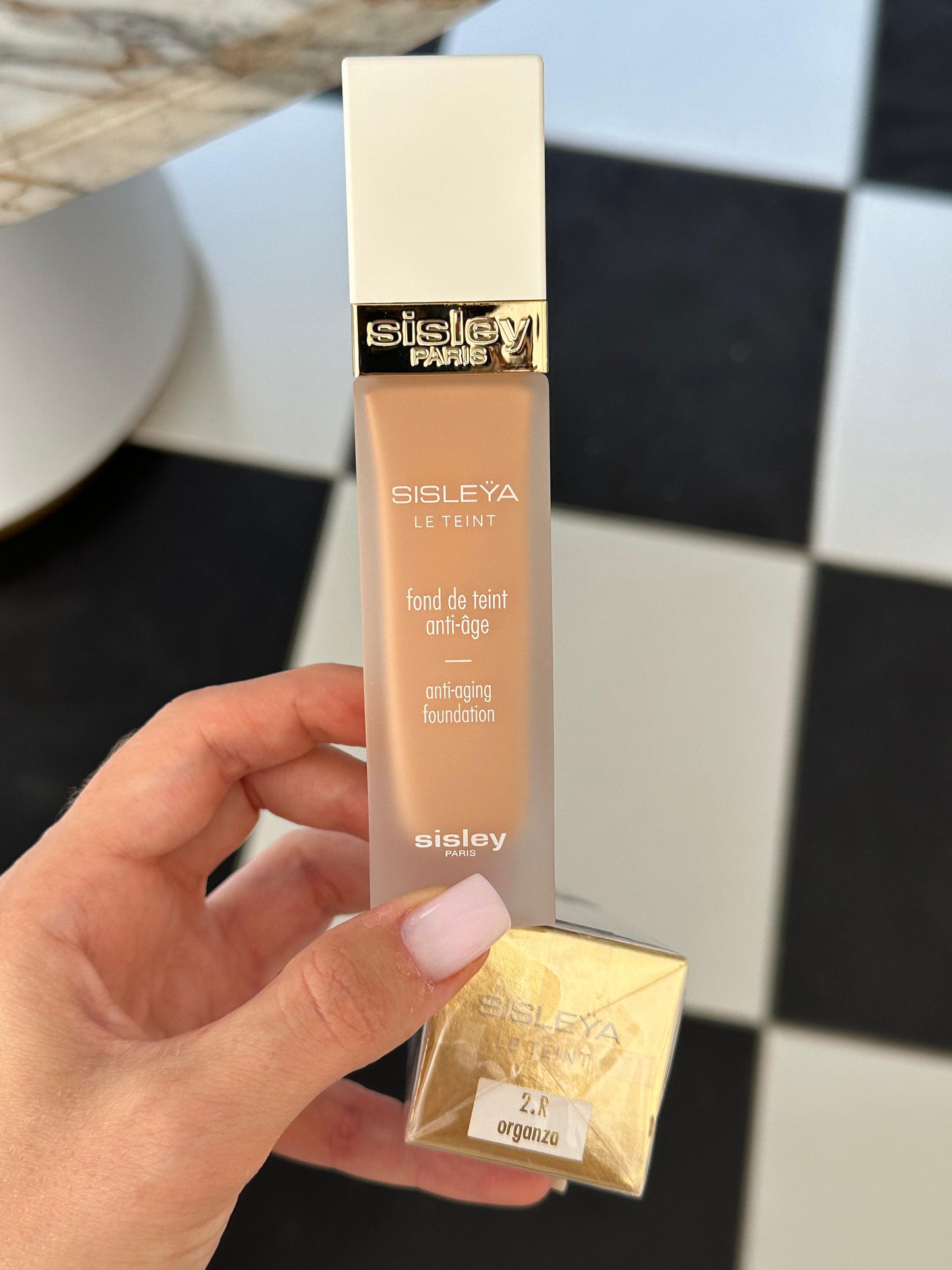 SISLEY Sisleÿa Le Teint Anti-Aging Foundation - Smoothing, Plumping, Radiance