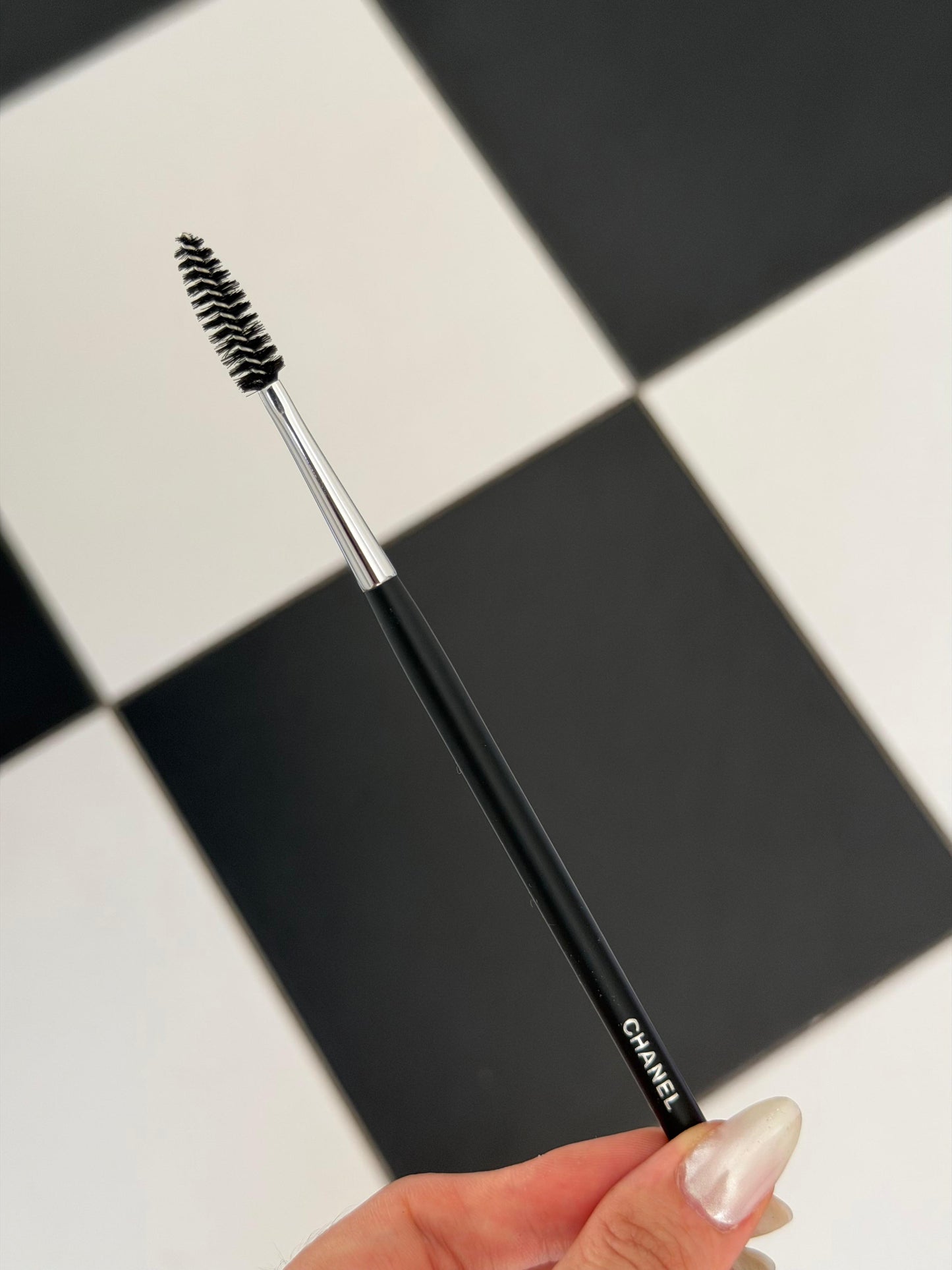 CHANEL Les Pinceaux De Chanel Brow/Lash Brush (11)