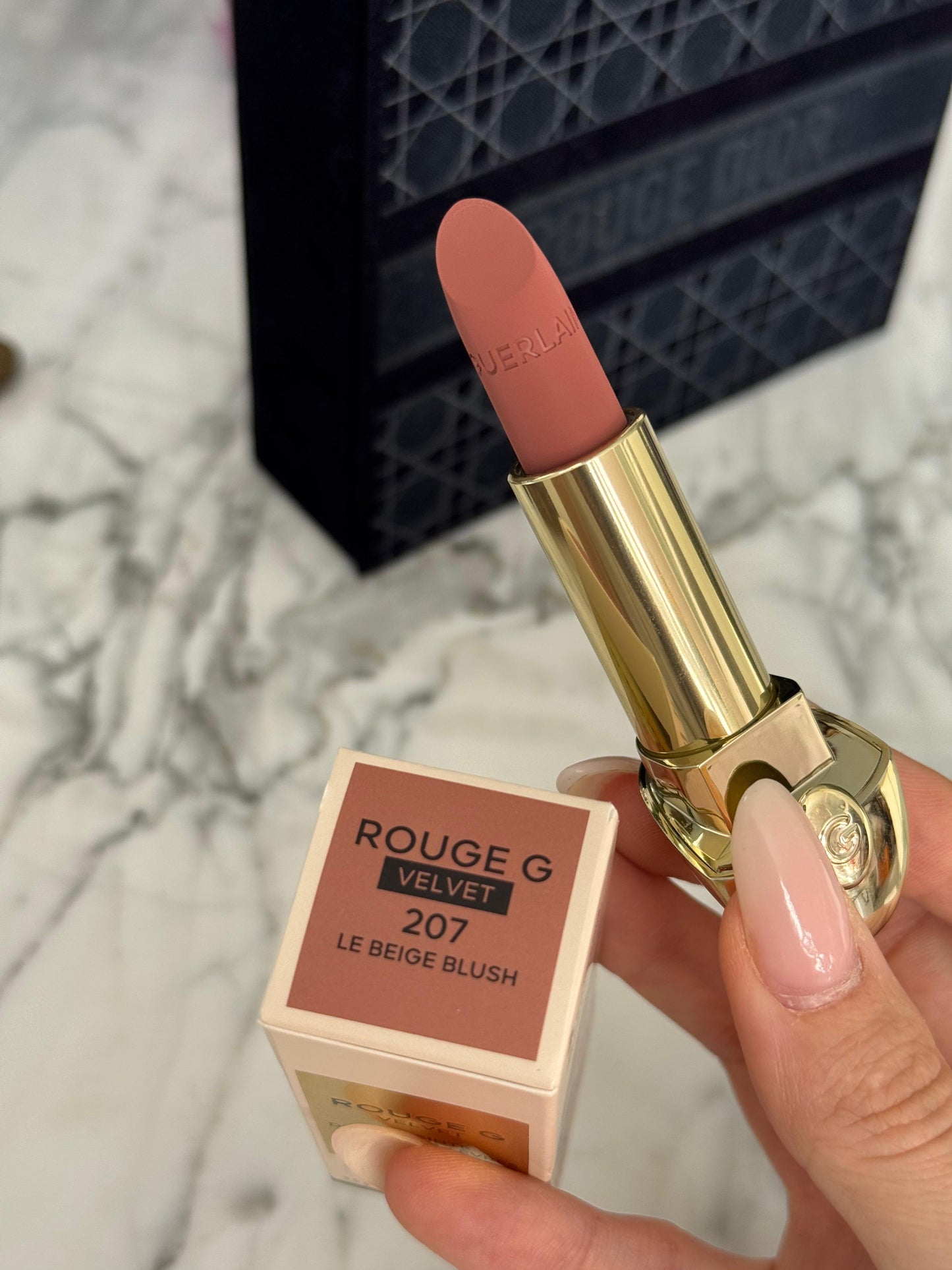 GUERLAIN Rouge G Velvet
Lipstick (207)