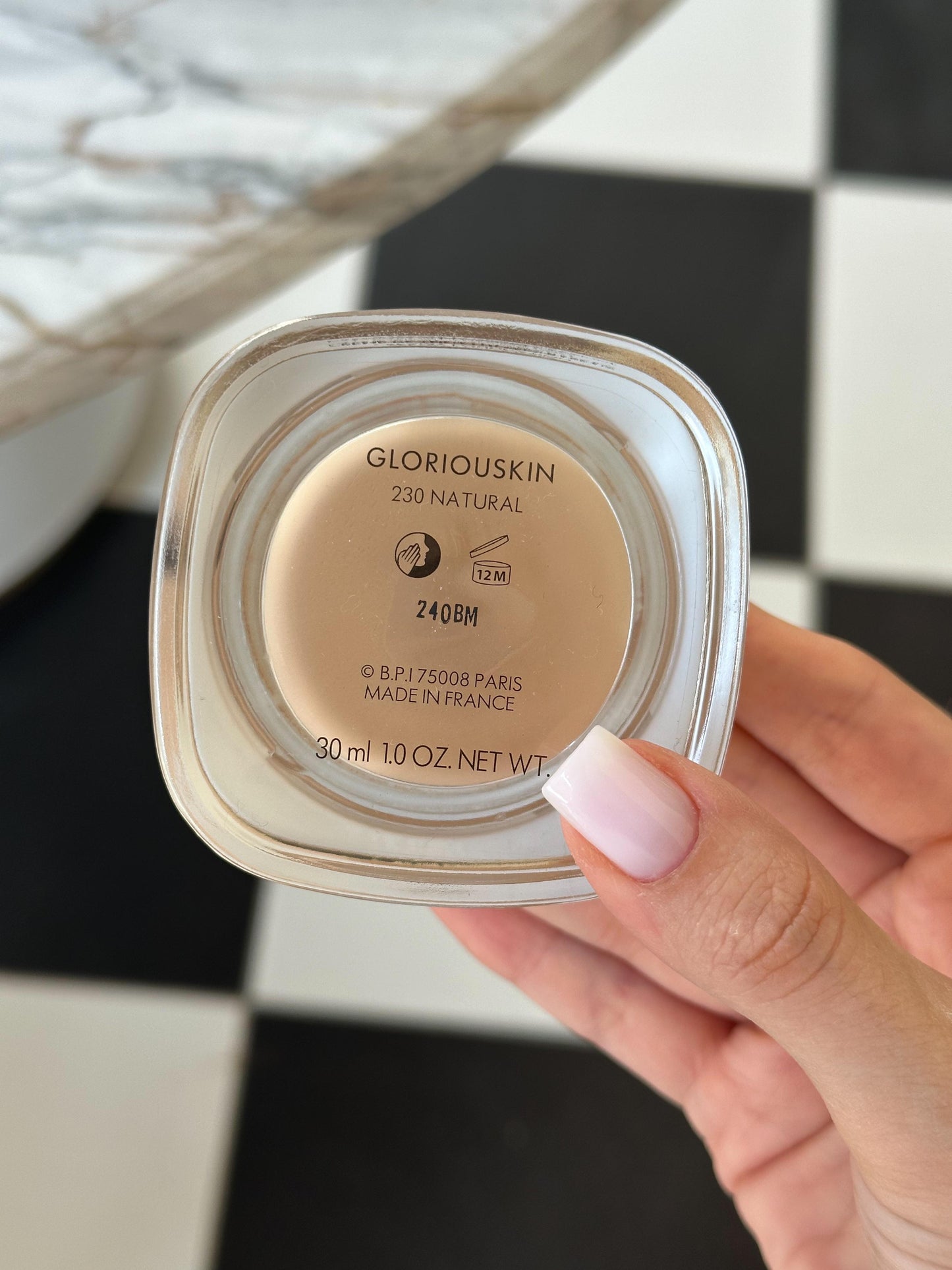 DOLCE&GABBANA
Gloriouskin Perfect Luminous Creamy Foundation SPF20