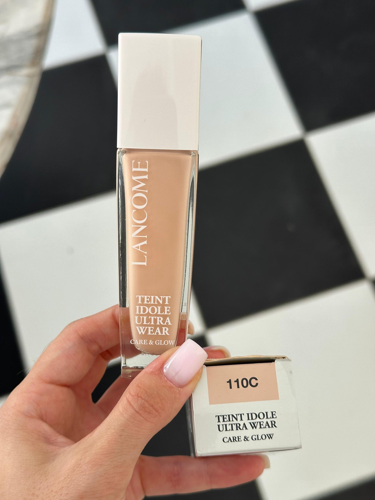 LANCÔME Teint Idôle Ultra Wear Care & Glow Serum Foundation SPF25
