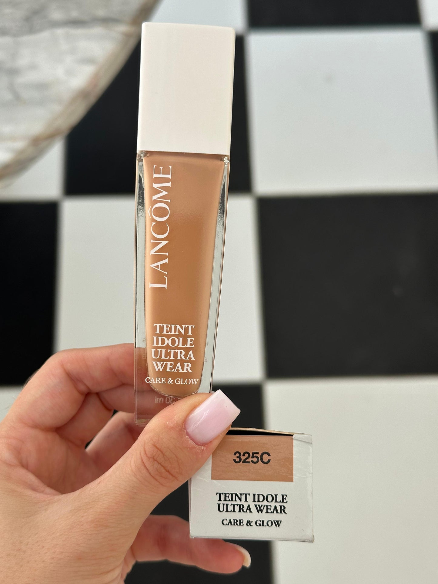 LANCÔME Teint Idôle Ultra Wear Care & Glow Serum Foundation SPF25