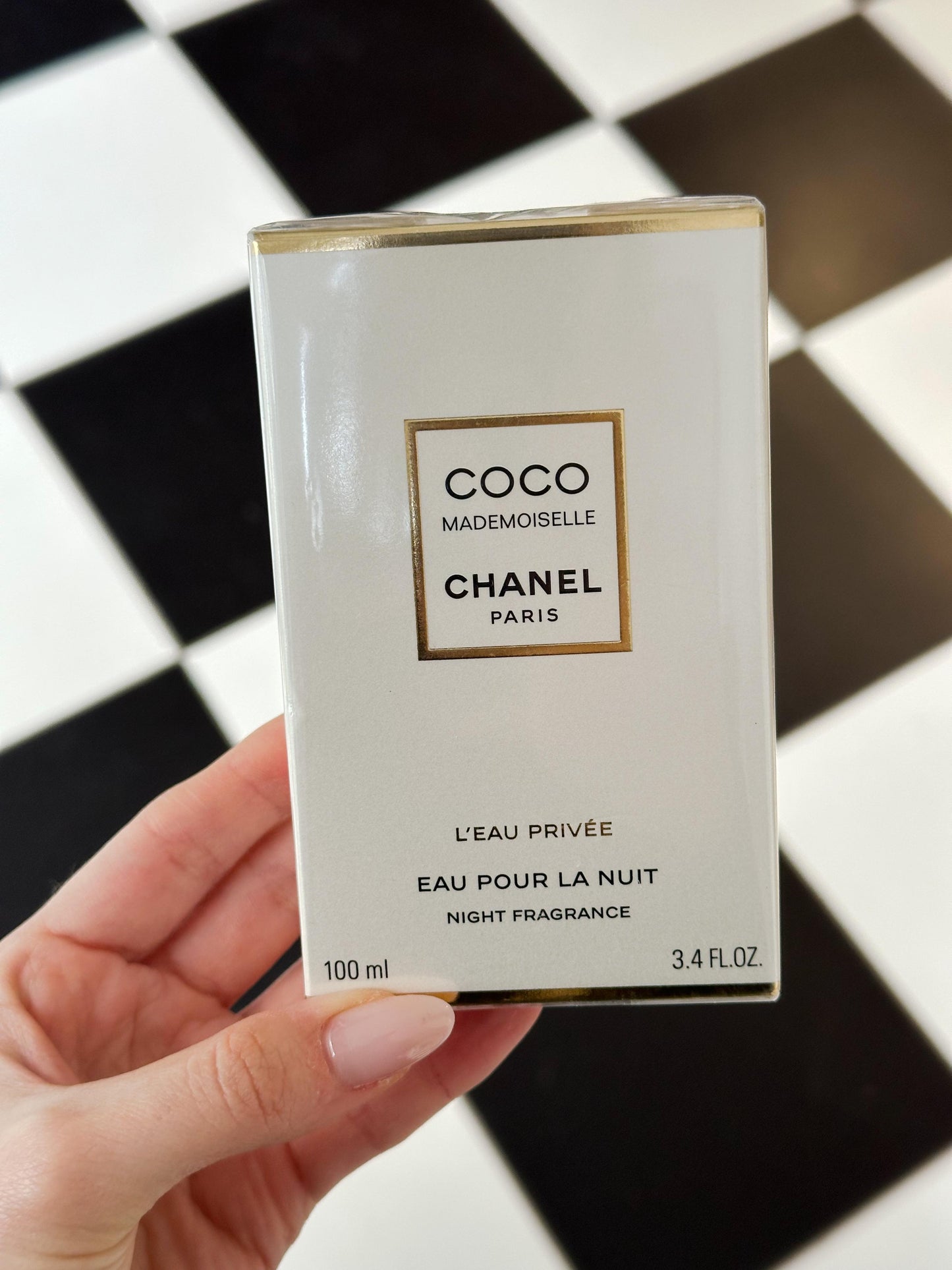 CHANEL Coco Mademoiselle L’Eau Privée
Eau Pour la Nuit Spray - Night Fragrance