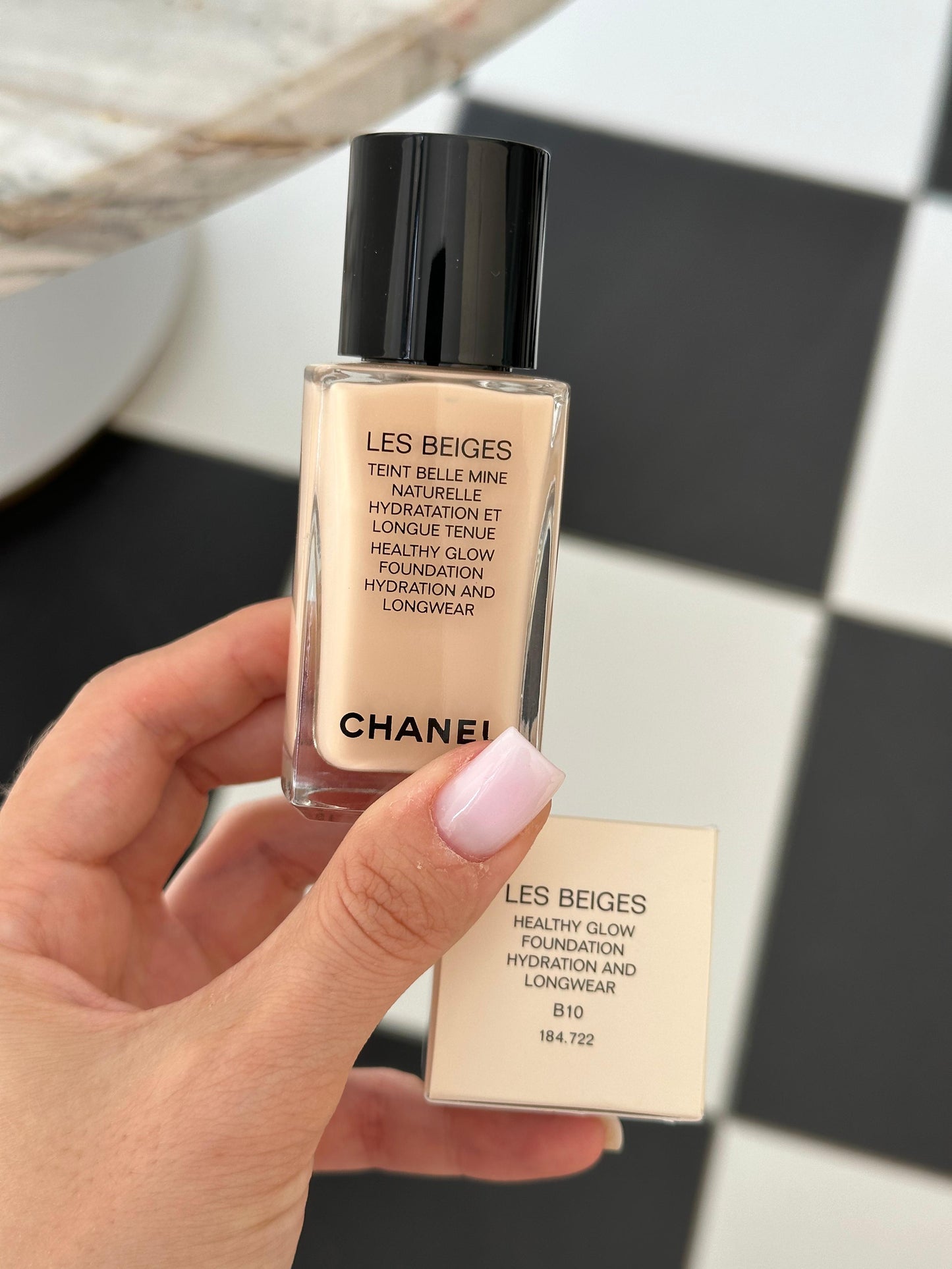 CHANEL Les Beiges
Healthy Glow Foundation Hydration and Longwear