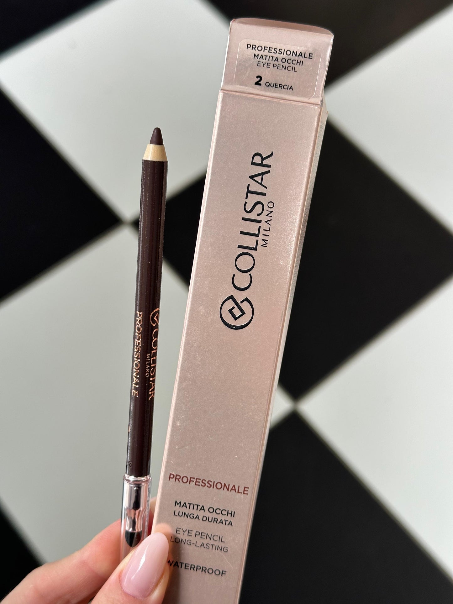 COLLISTAR Professionale Eye Pencil
Long-Lasting, Waterproof, Blendable With Applicator