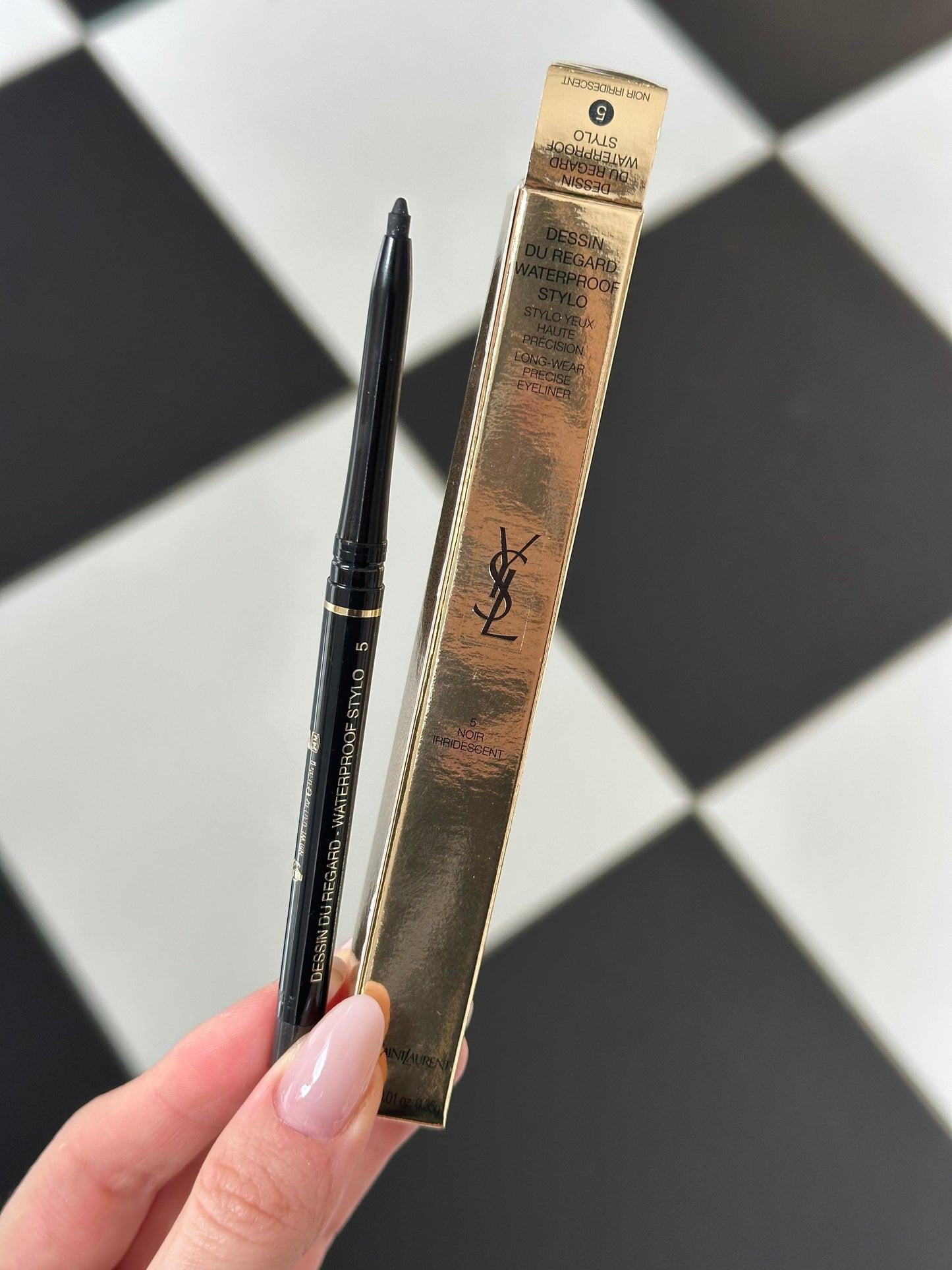 YSL Dessin Du Regard Waterproof Stylo (5)
Long-Wear Precise Eyeliner