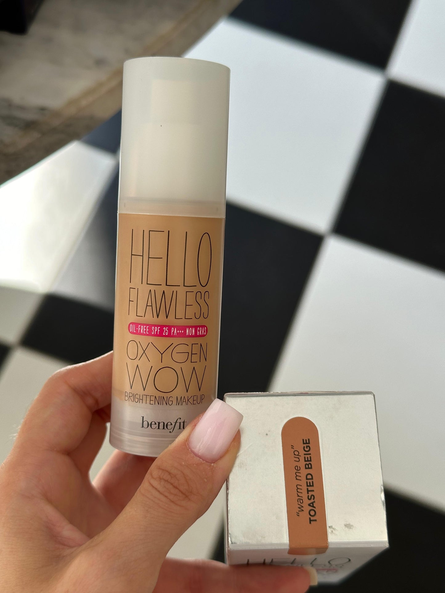 BENEFIT
Hello Flawless! Oxygen Wow Liquid Foundation SPF25 PA+++