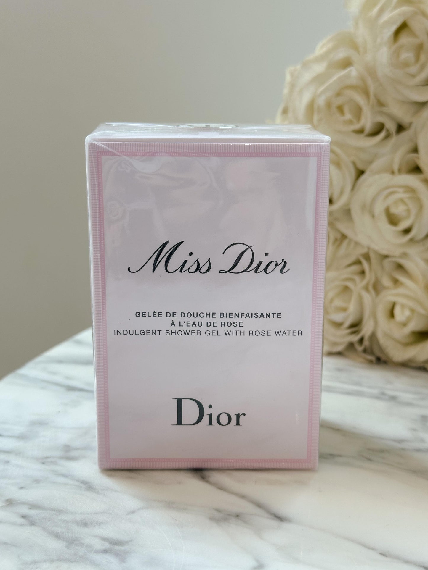 DIOR Miss Dior Indulgent Shower Gel with Rose Water
Foaming Shower Gel for the Body