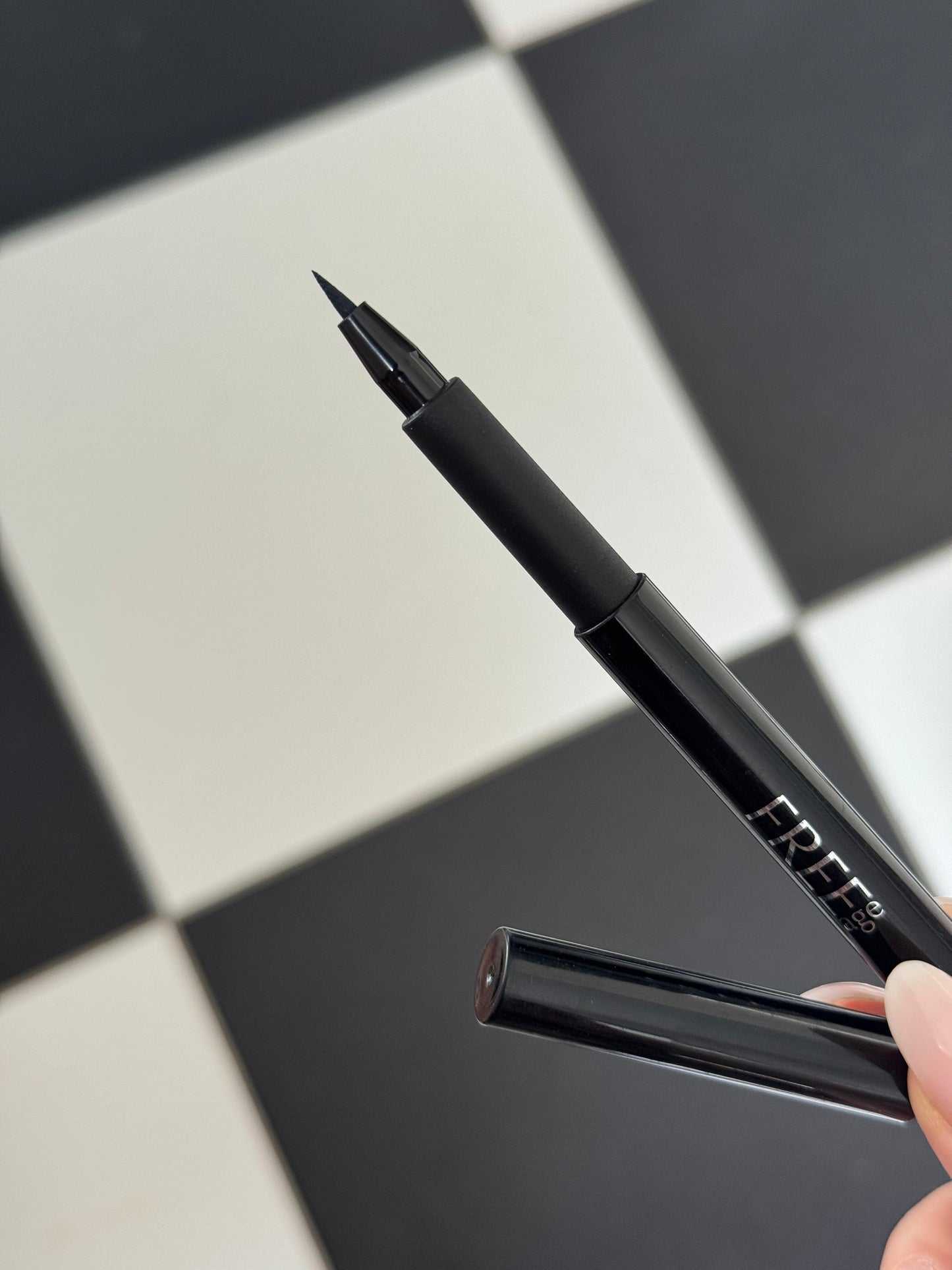 FREE AGE by 1a CLASSE Black Ink Eyeliner