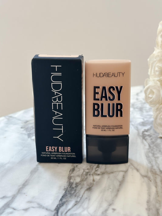 HUDA BEAUTY Easy Blur Natural Airbrush Foundation - Shortbread 200B