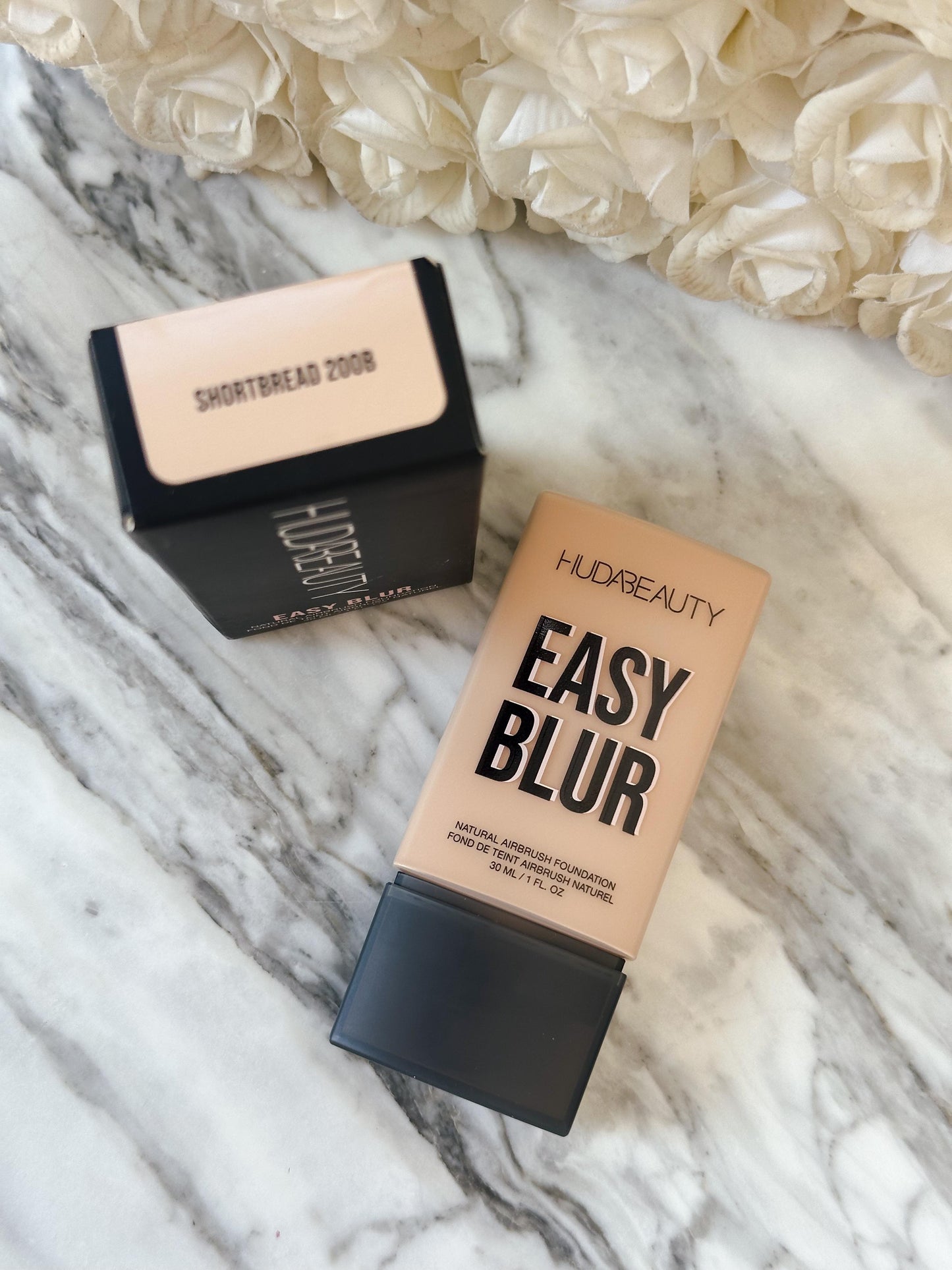 HUDA BEAUTY Easy Blur Natural Airbrush Foundation
