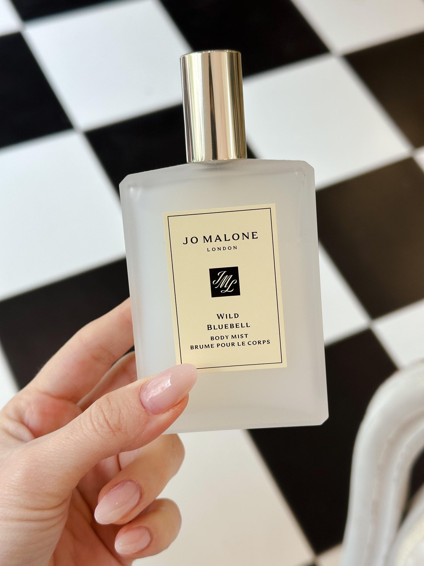 JO MALONE
Wild Bluebell Body Mist 100ml
