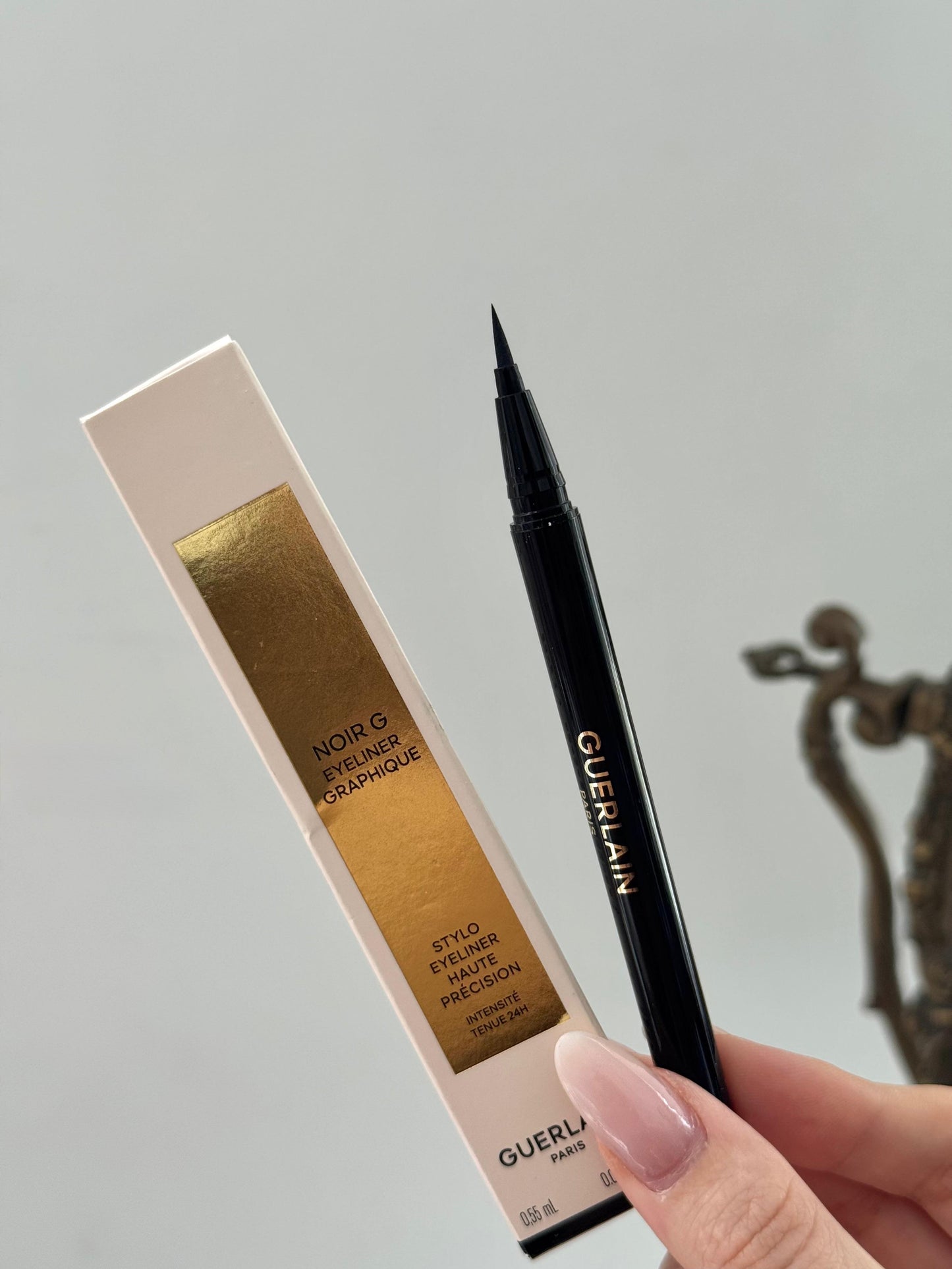 GUERLAIN Noir G Stylo Eyeliner Graphique