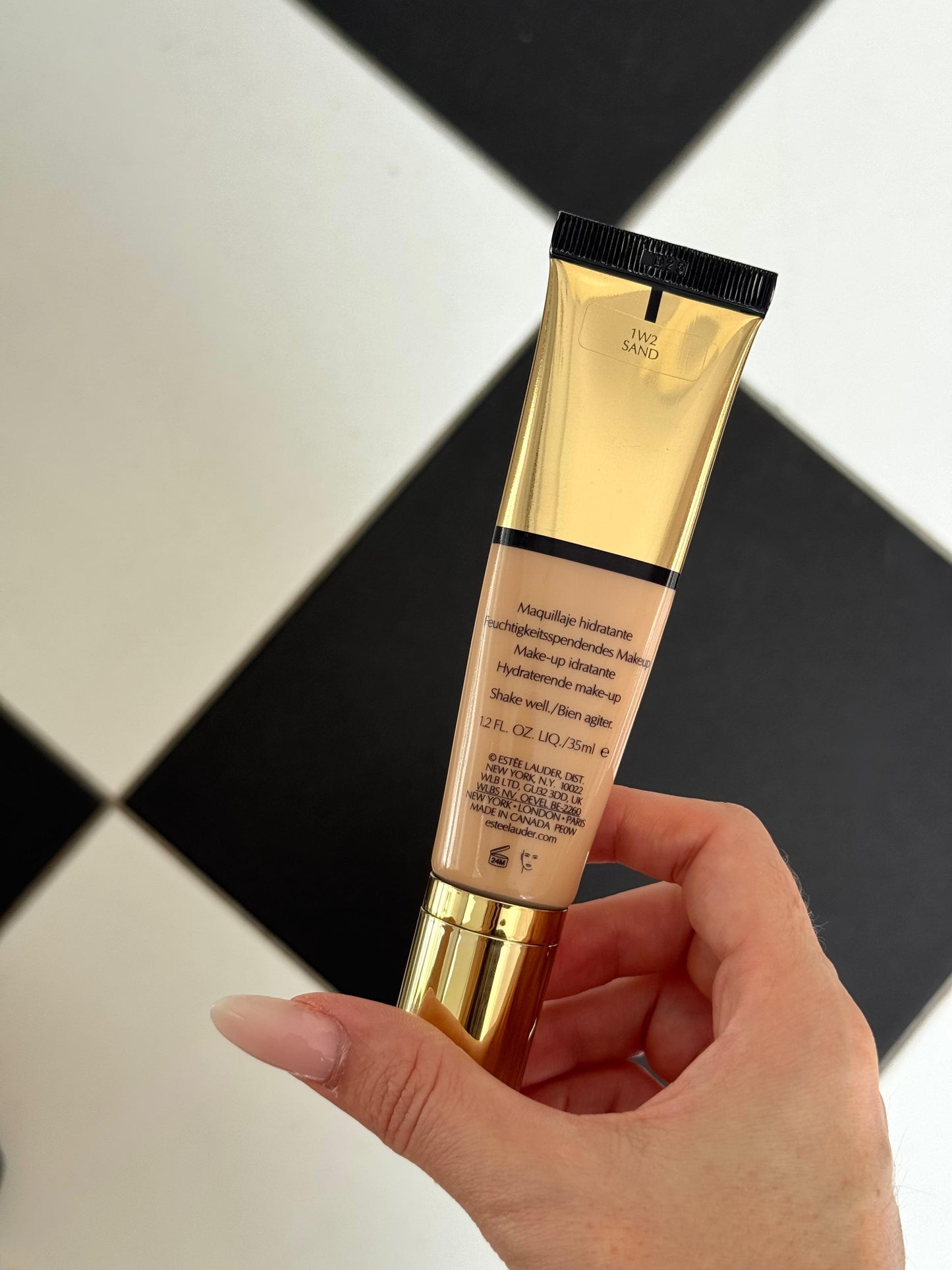 ESTEE LAUDER Futurist Hydra Rescue (2W1)
Moisturizing Foundation SPF45