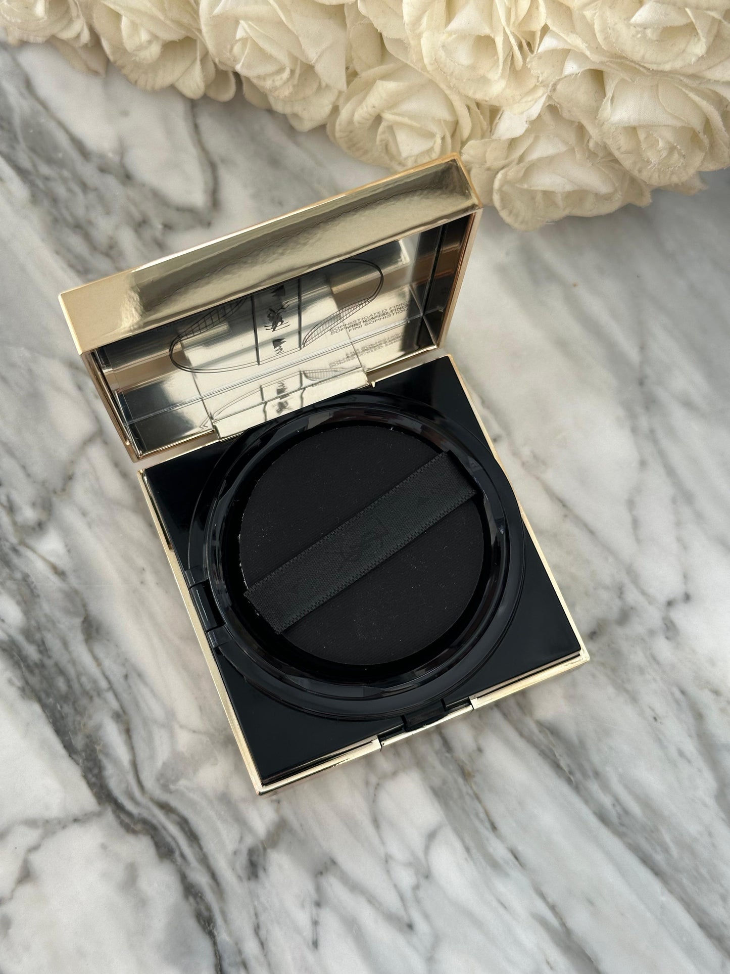 YSL Touche Éclat Le Cushion - Liquid Foundation Compact